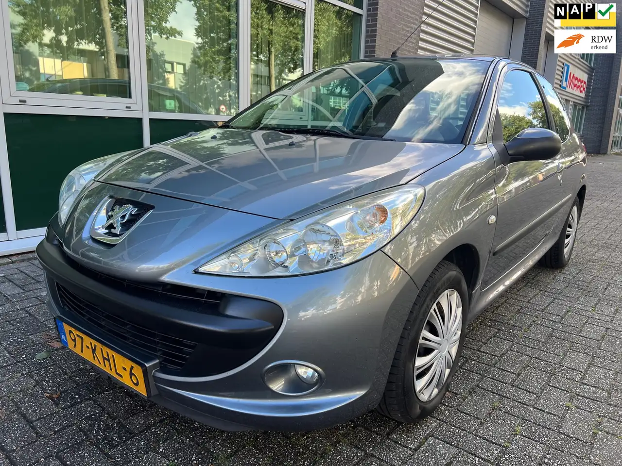 Peugeot 206