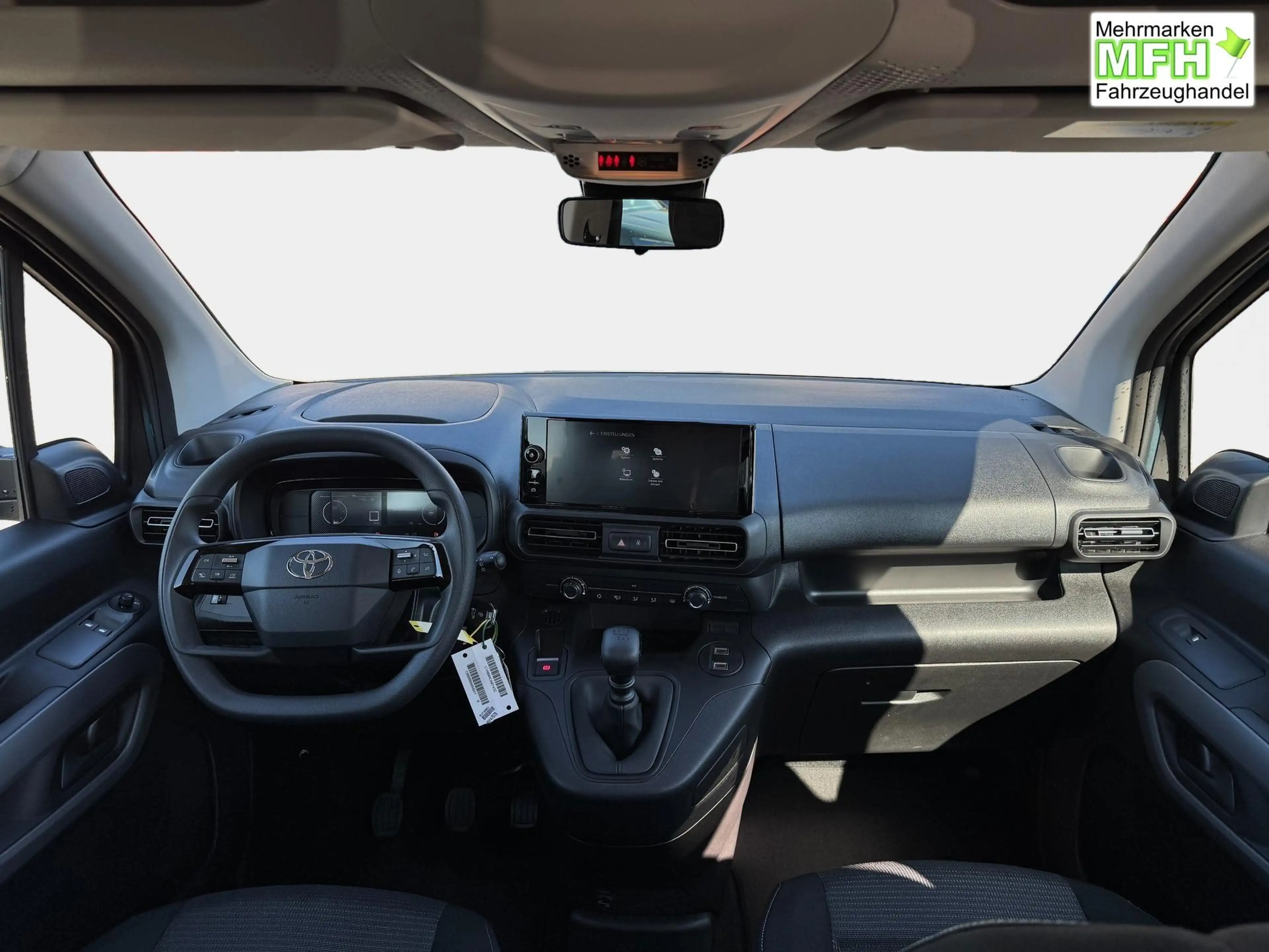 Toyota Proace City Verso 1,2 L2 Business 7 Sitzer Klima Einparkhil... — photo 9