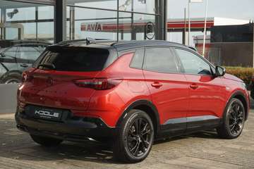 1.6 Turbo Plug-In Hybrid GS Line