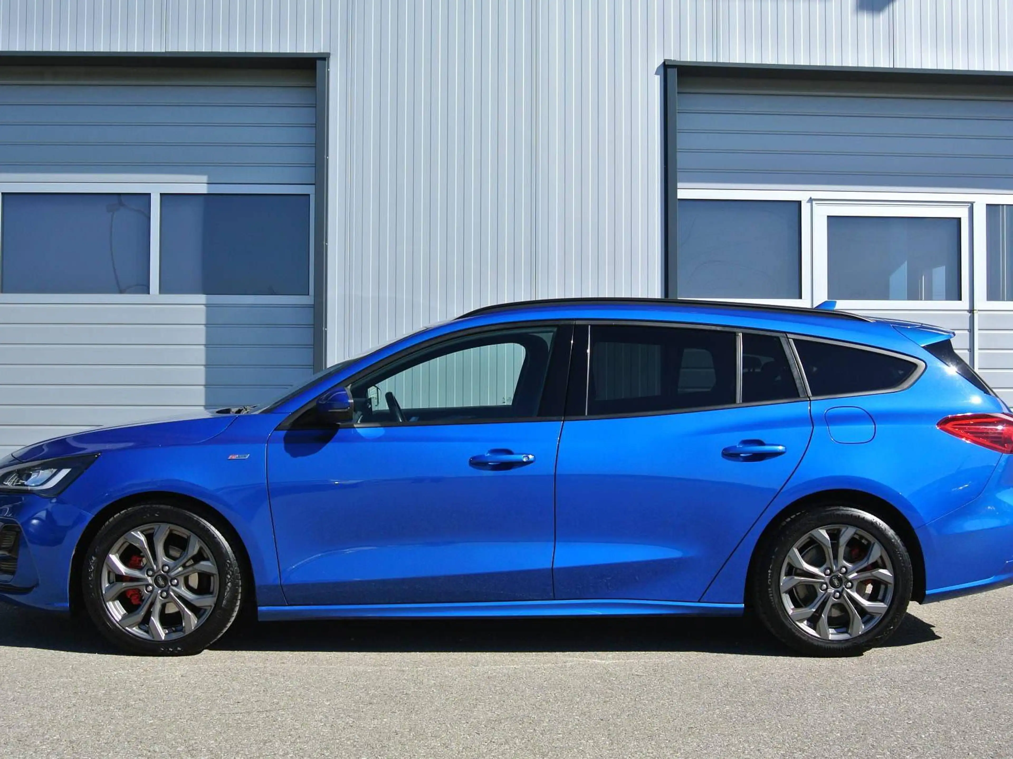 Ford Focus Turnier 1.5 EcoBlue Aut. ** ST-Line X ** LED * NAVI *KAMERA — photo 5