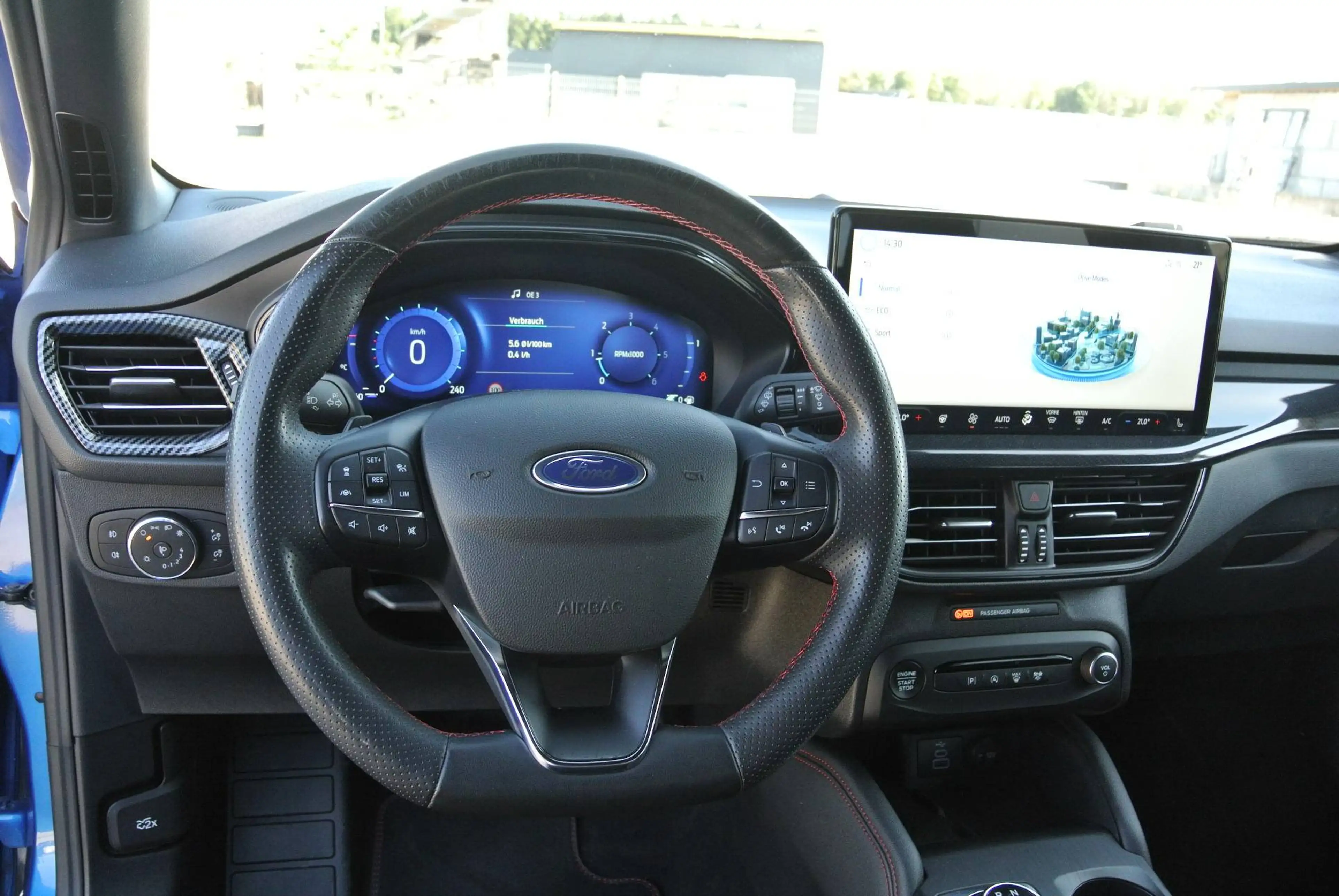 Ford Focus Turnier 1.5 EcoBlue Aut. ** ST-Line X ** LED * NAVI *KAMERA — photo 12