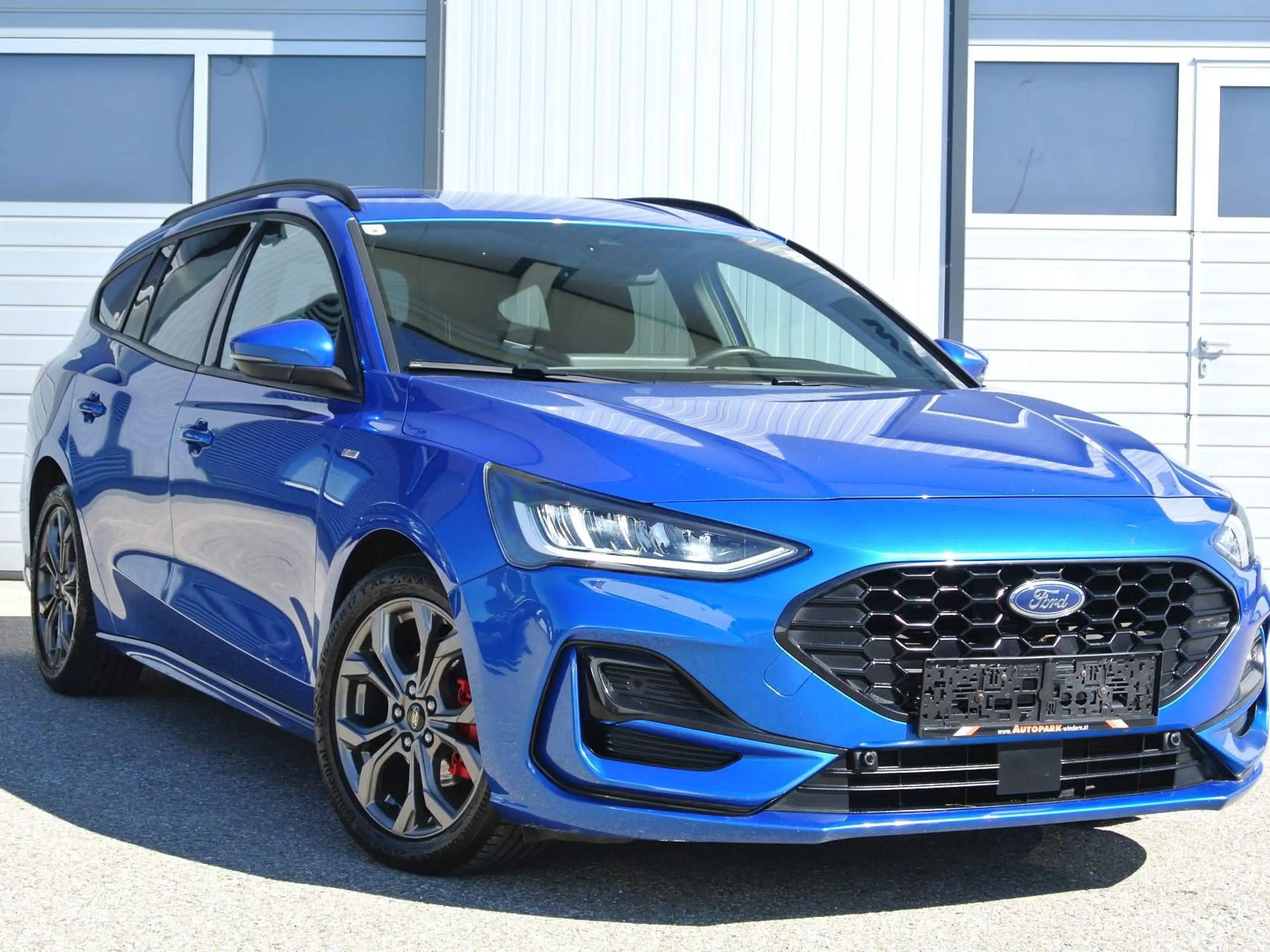Ford Focus Turnier 1.5 EcoBlue Aut. ** ST-Line X ** LED * NAVI *KAMERA — photo 7
