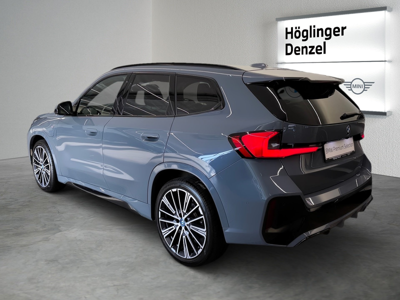 BMW X1 xDrive30e — photo 13