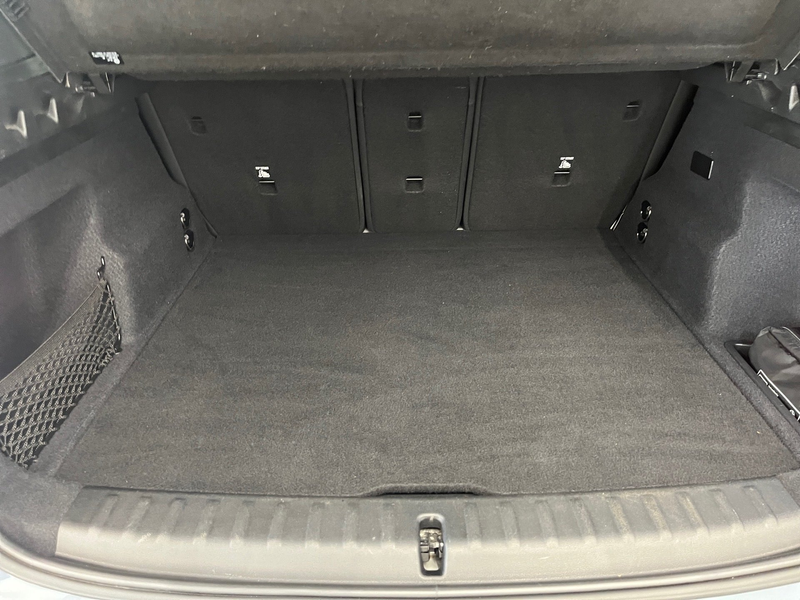 BMW X1 xDrive30e — photo 9