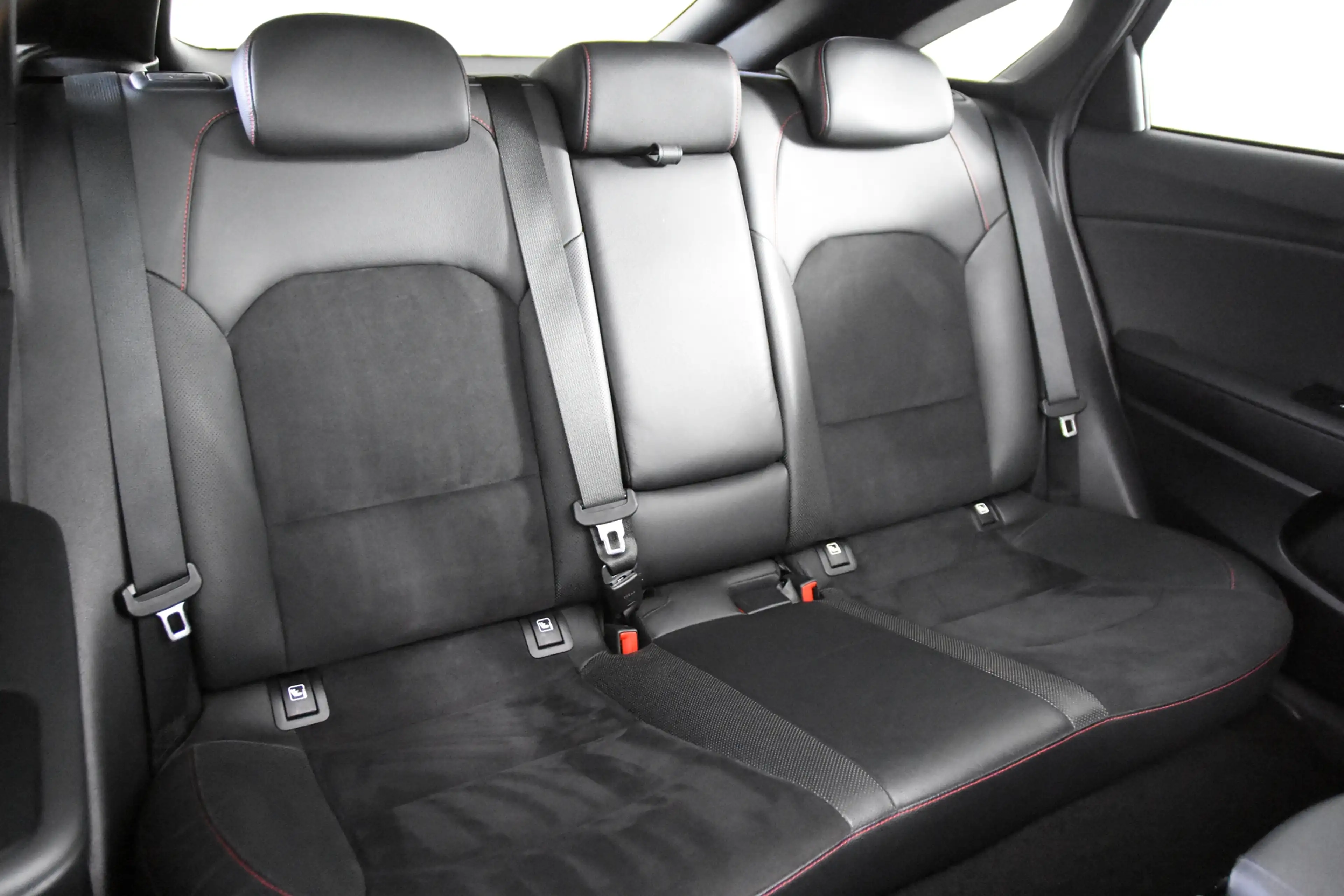 Kia ProCeed / pro_cee'd 1.6 T-GDI GT *Full-options* — photo 10