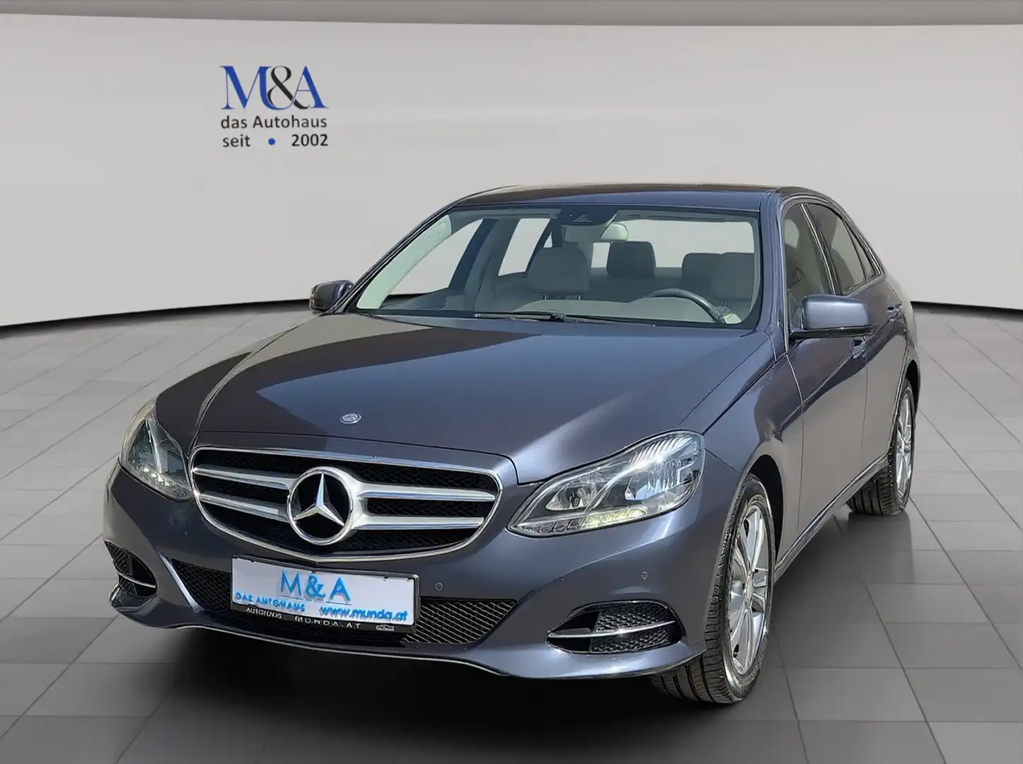Mercedes-Benz E 220 E-Klasse CDI BlueEfficiency Avantgarde*GARANTIE Blau - 1