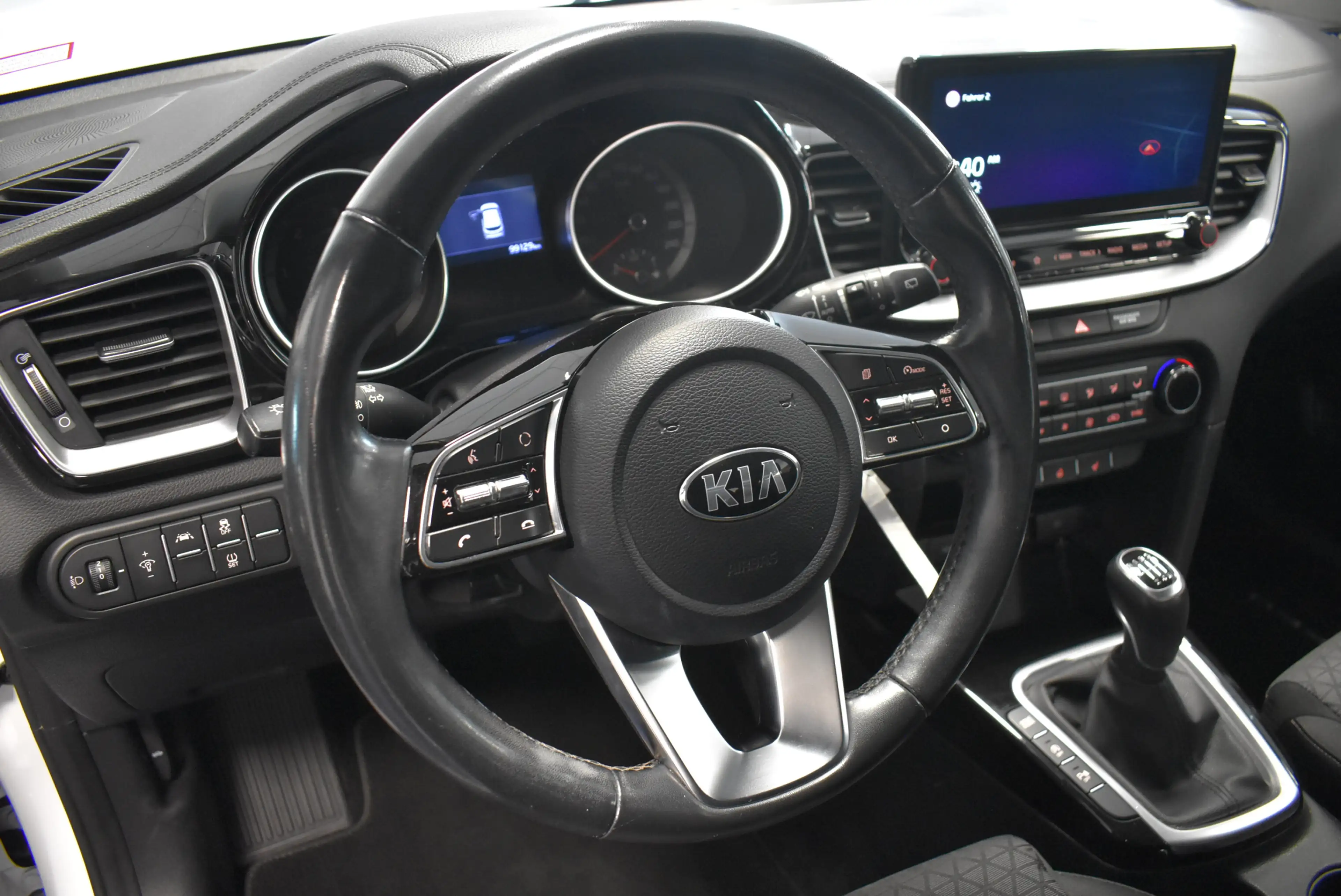 Kia Ceed / cee'd Lim 1.6 CRDI Vision Navi Kamer Temp 1-Hand — photo 13