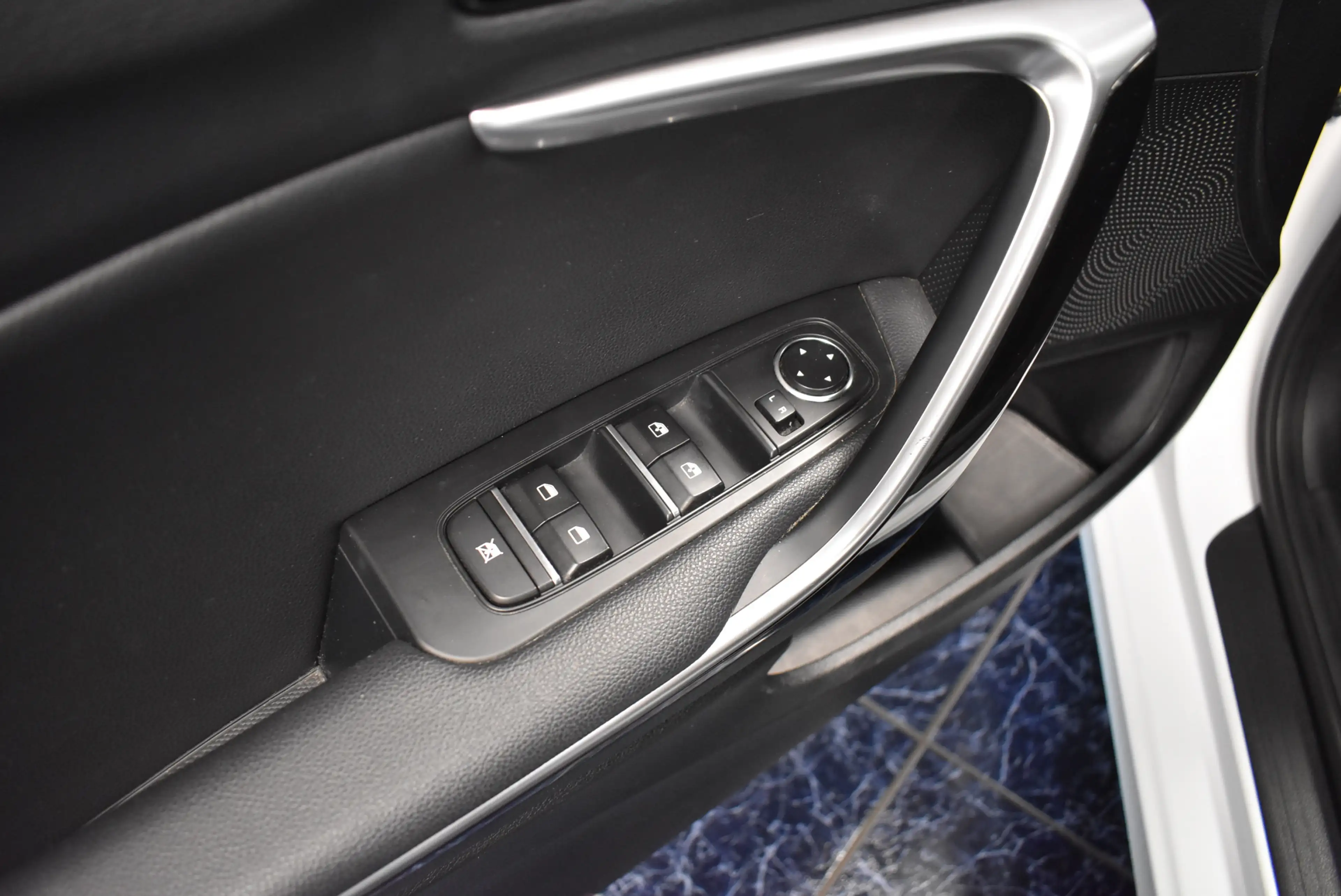Kia Ceed / cee'd Lim 1.6 CRDI Vision Navi Kamer Temp 1-Hand — photo 15