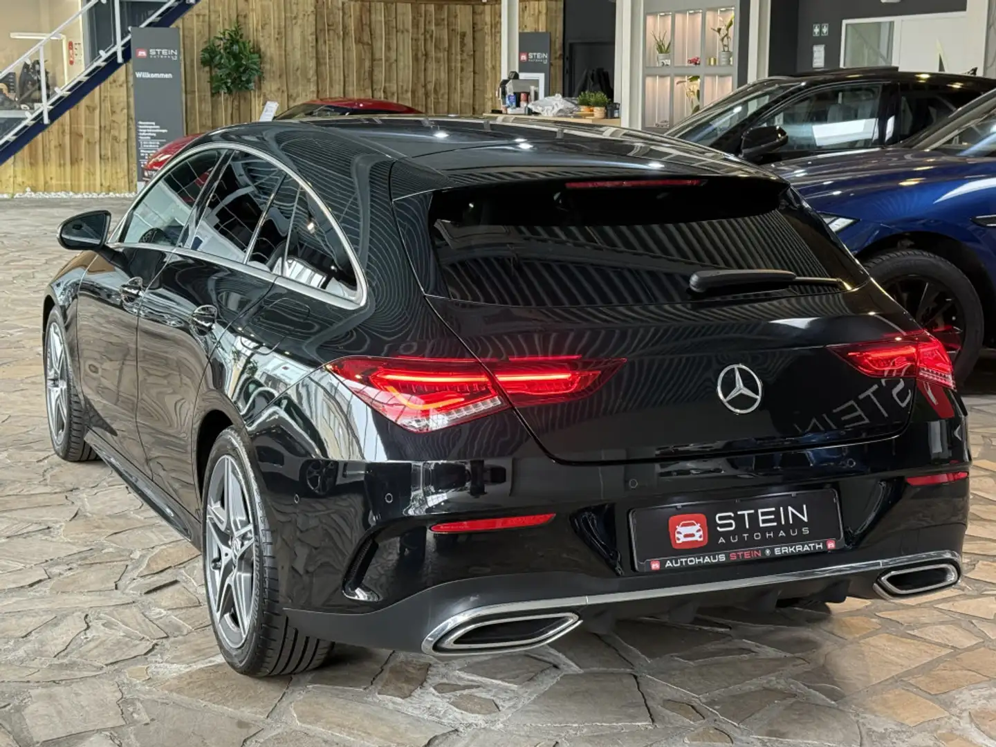 Mercedes-Benz CLA 200 AMG Line  Ambiente Kamera ACC Noir - 2