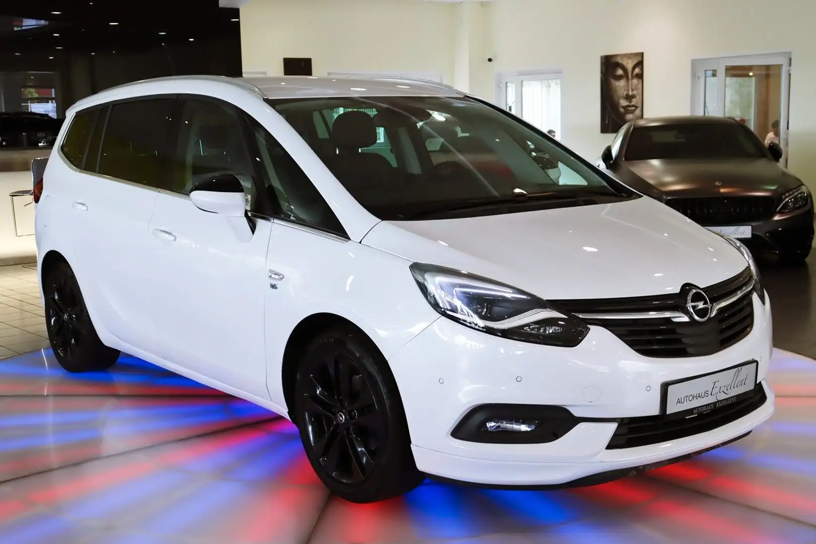 Opel Zafira Tourer Business Innovation*LEDER*NAVI*7S* Weiß - 2