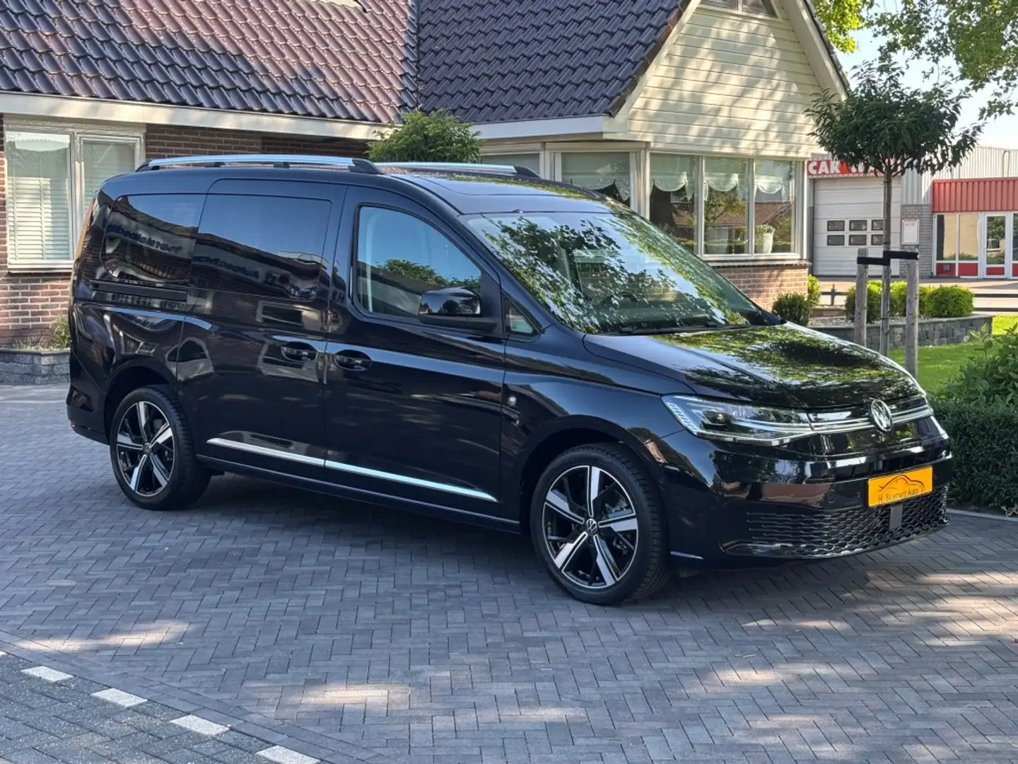 Volkswagen Caddy MAXI 1.5 TSI 115pk DSG Style 5+1 Rolstoelauto, ACC Zwart - 1