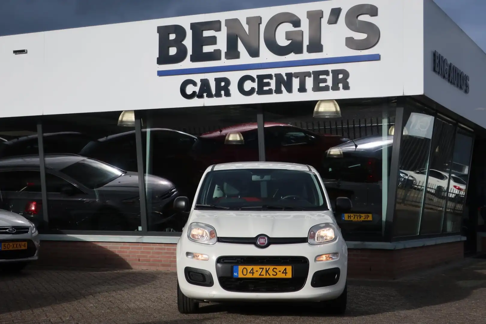 Fiat Panda 0.9 TwinAir Pop AIRCO_DEALER ONDERHOUDEN. Wit - 2