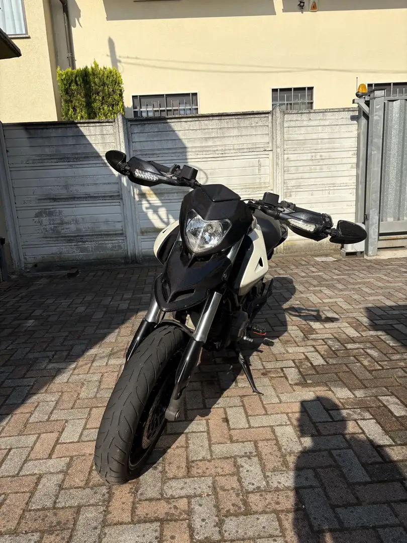 Ducati Hypermotard 796 - 2