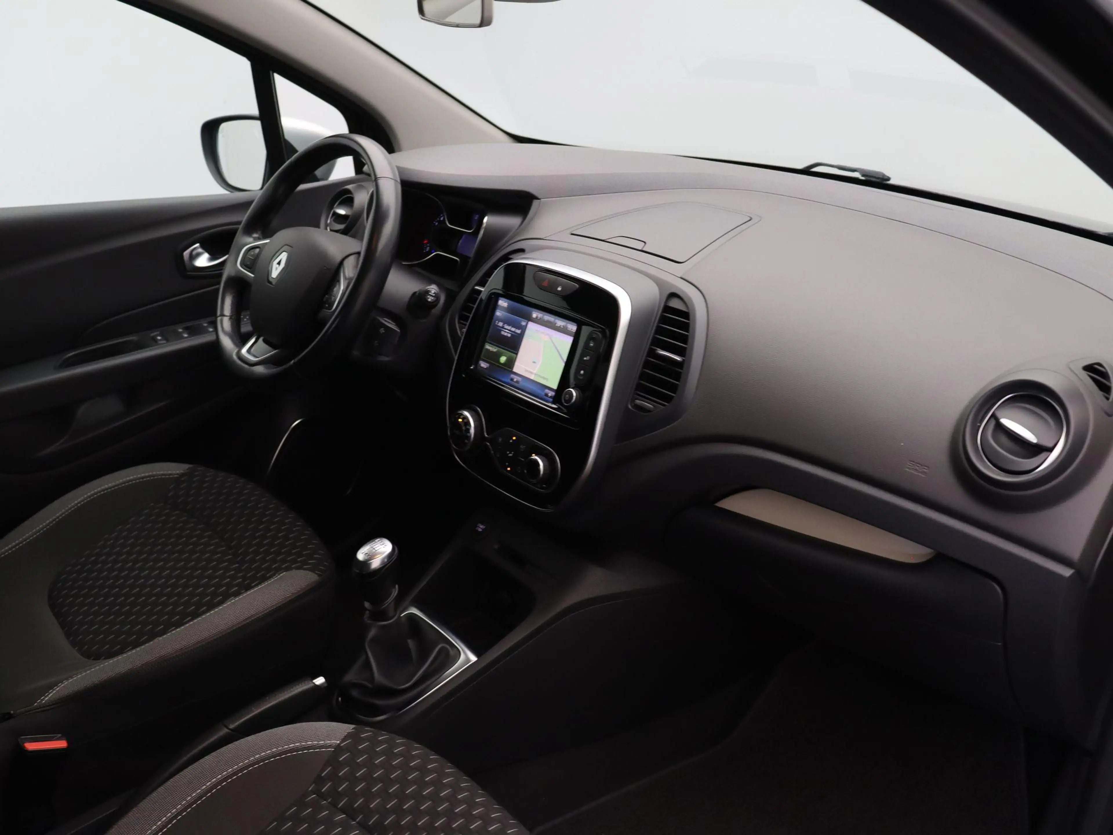 Renault Captur TCe 120pk Intens | Achteruitrijcamera | Climate co — photo 5
