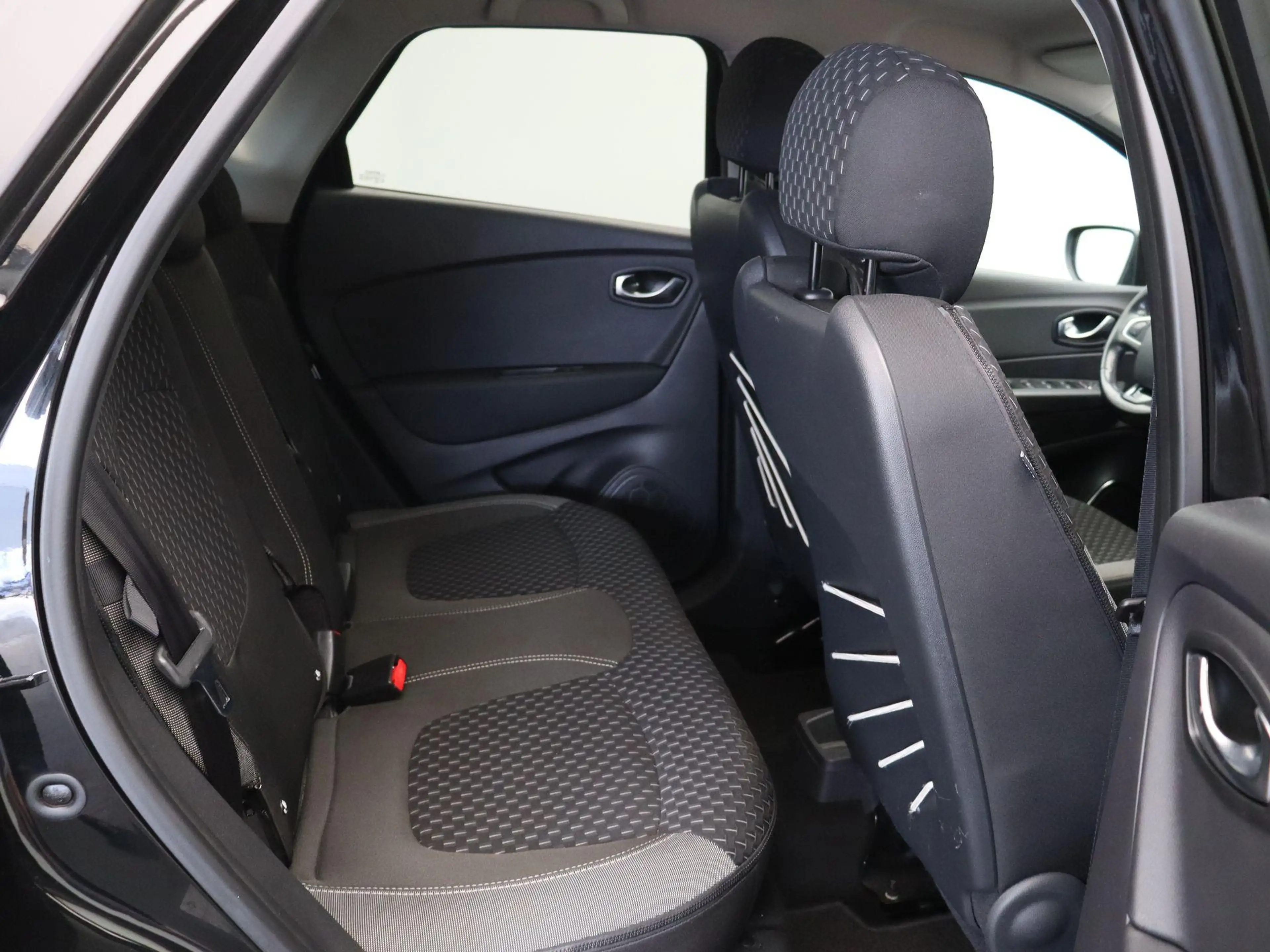 Renault Captur TCe 120pk Intens | Achteruitrijcamera | Climate co — photo 8