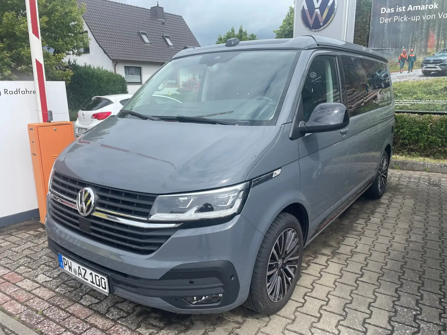 Volkswagen T6.1 California T6.1 2.0 TDI DSG California Beach Grau - 2