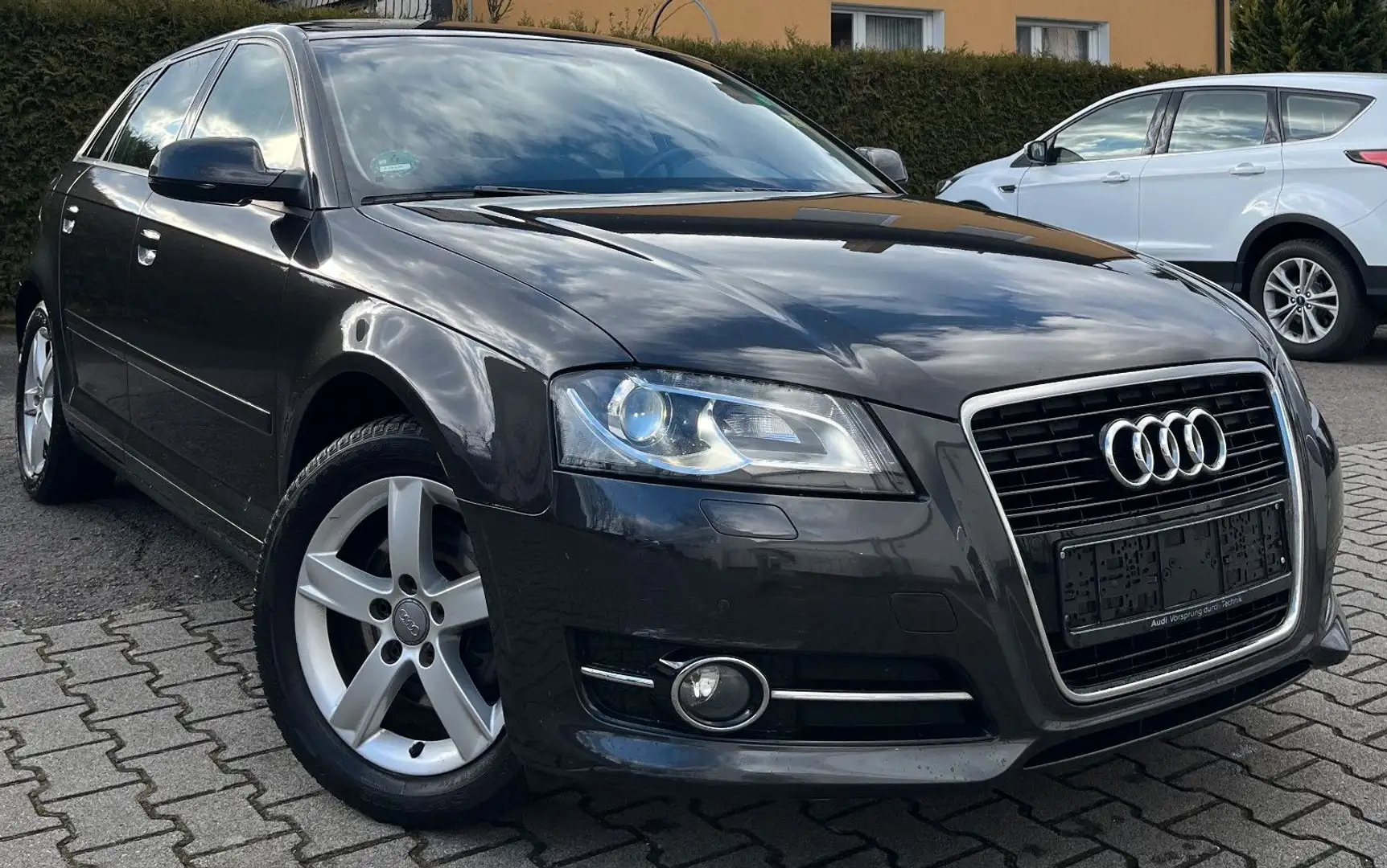Audi A3 1.4 TFSI Ambiente XENON PDC BLUETOOTH 1.HD Grijs - 1