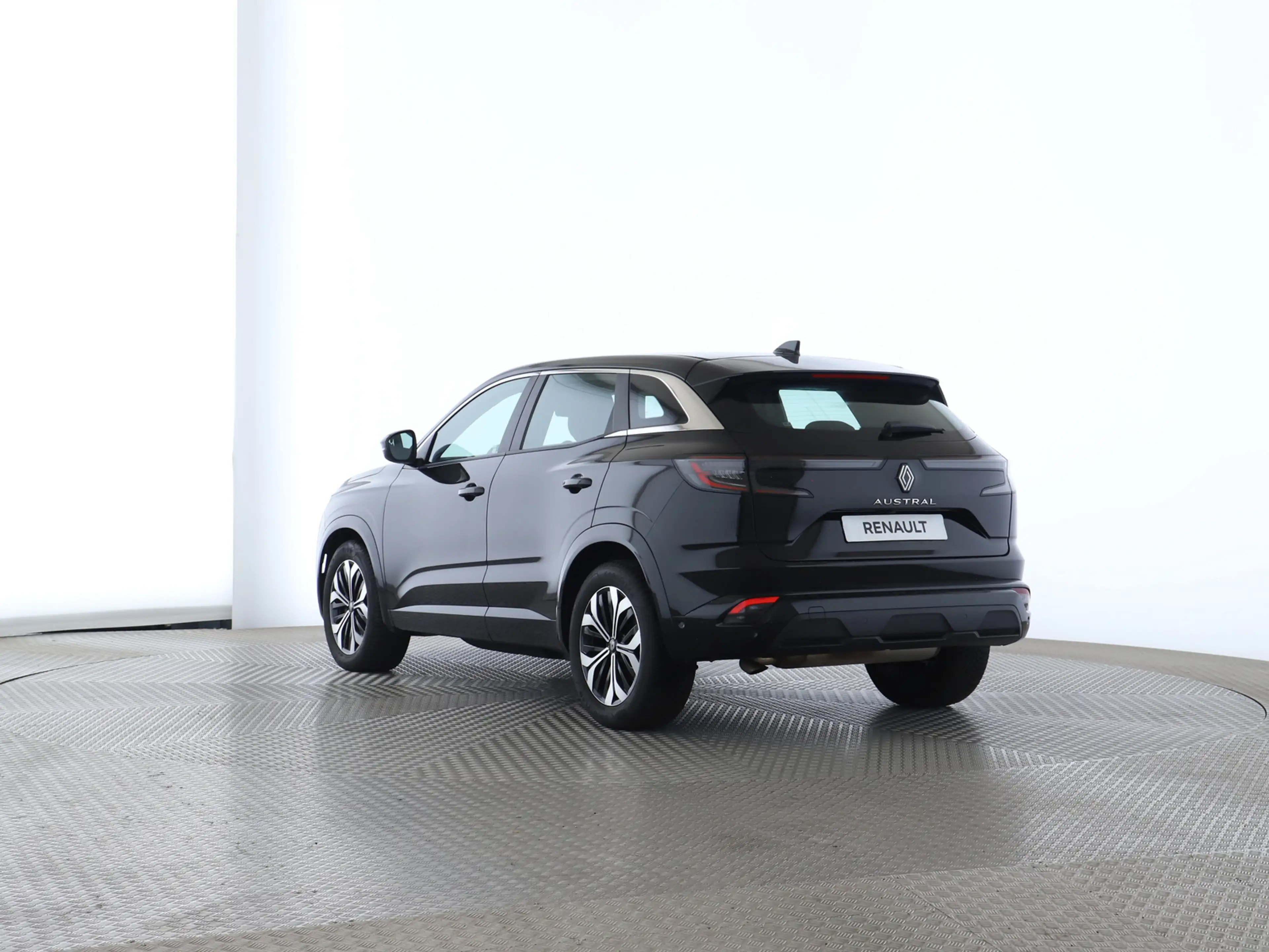 Renault Austral 1.3 TCe 160 Mild-Hybrid Evolution — photo 4