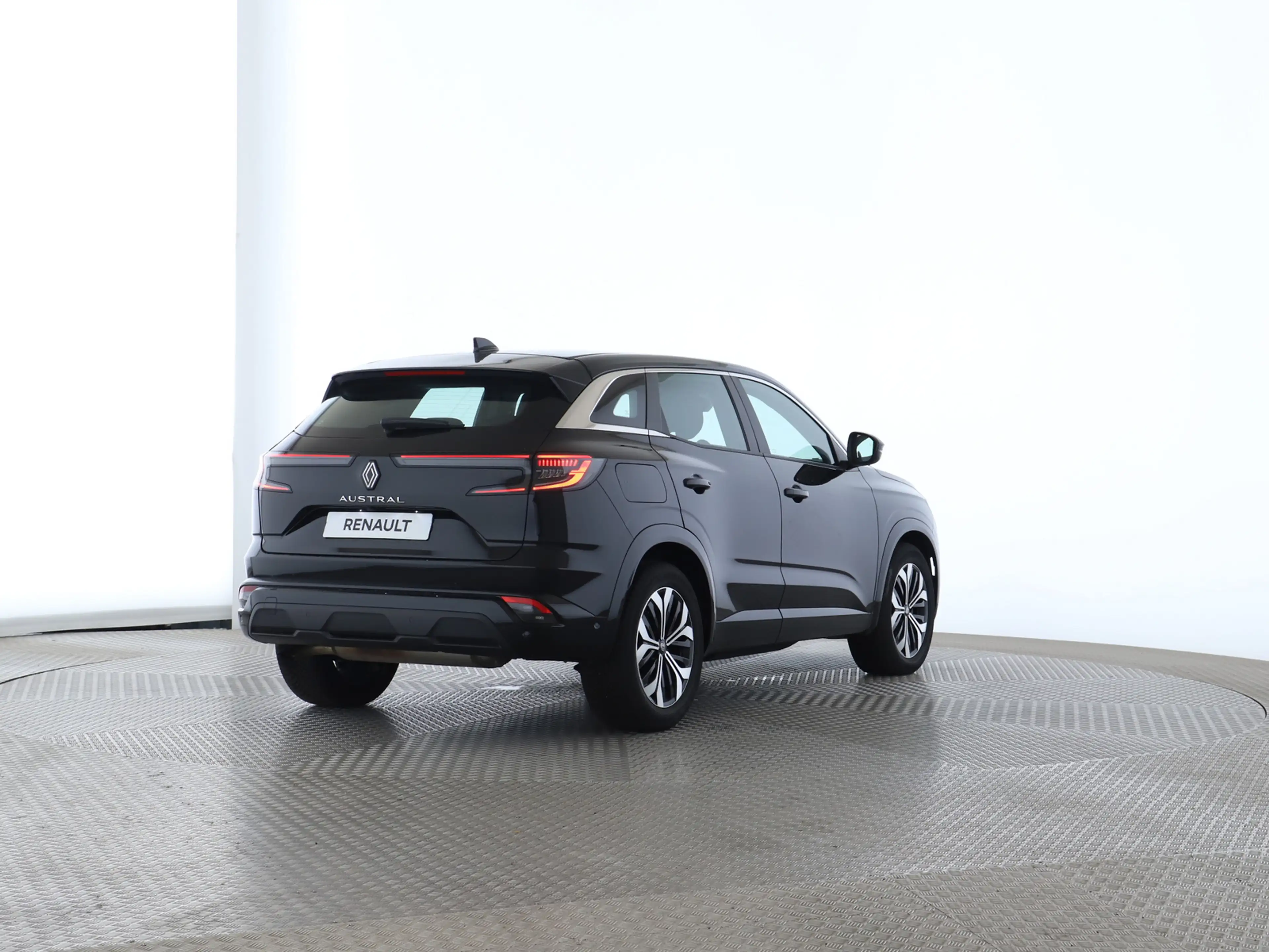 Renault Austral 1.3 TCe 160 Mild-Hybrid Evolution — photo 7