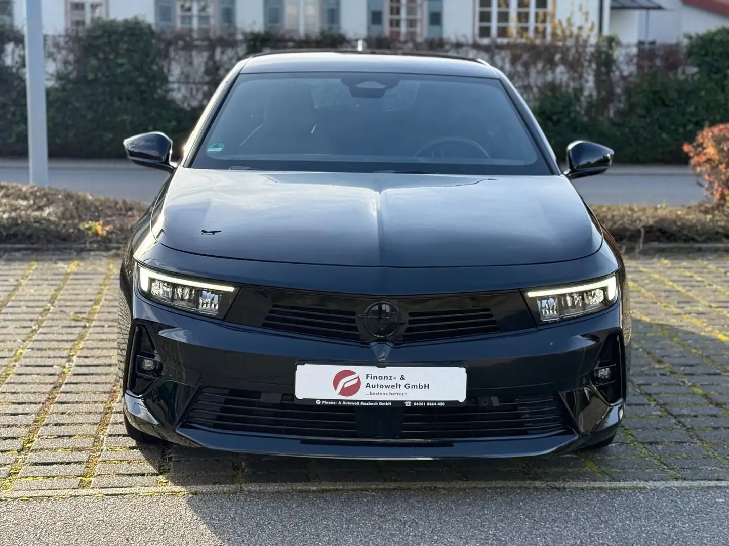 Opel Astra 1.2 Turbo L Sports Tourer GS/AHK/Navi Pro Schwarz - 2