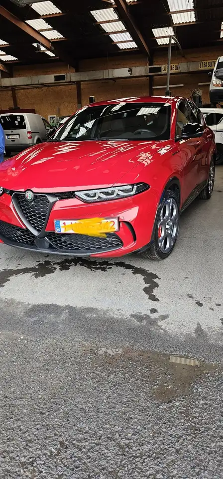 Alfa Romeo Tonale 2023 — фото 11