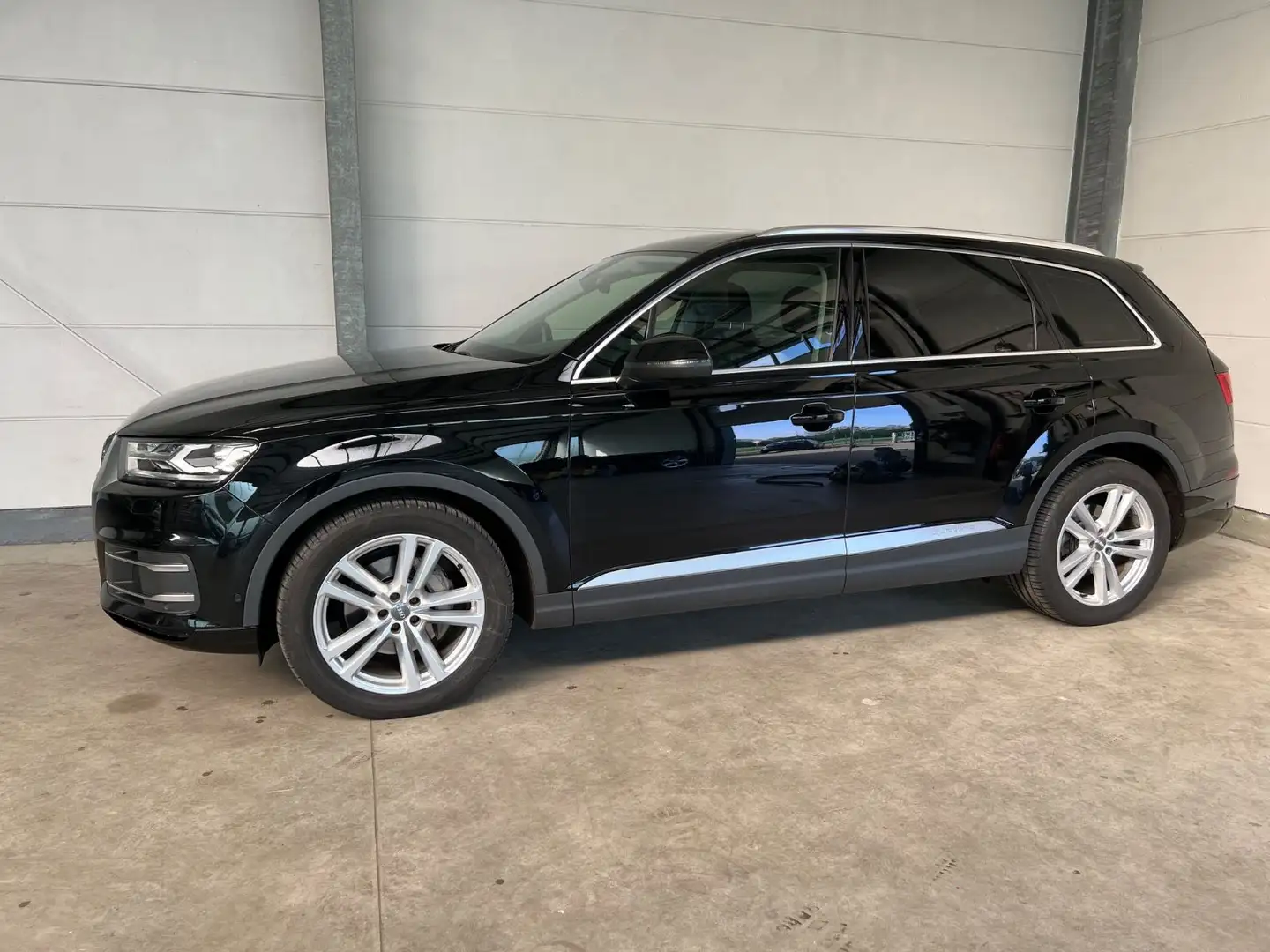 Audi Q7 3.0 TDI quattro+Luftfahrwerk+2.Hand+el. AHK Чорний - 1