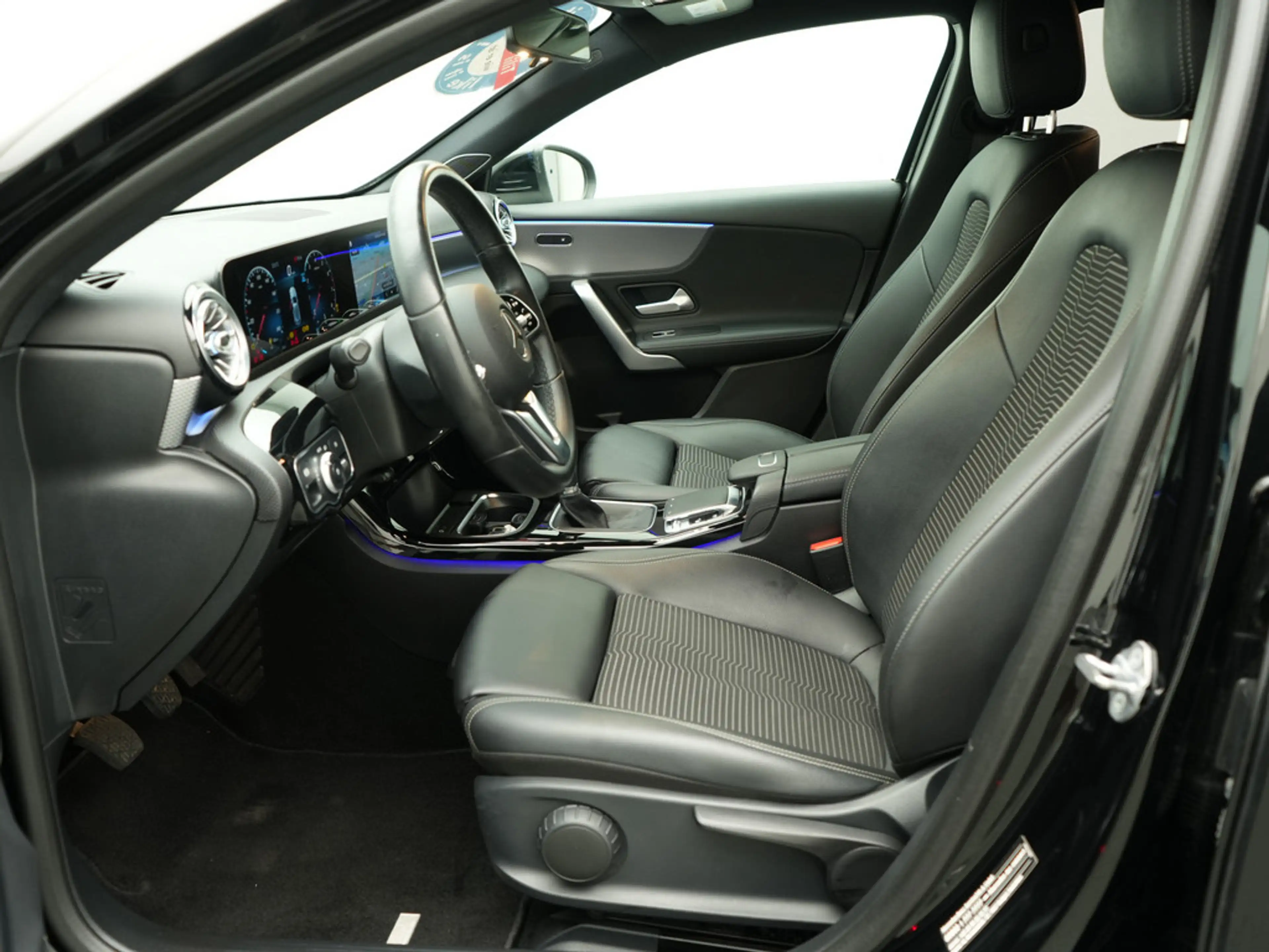Mercedes-Benz A 180 Edition 19 VIRT NAVI SHZ LED KLIMA PTS — photo 8