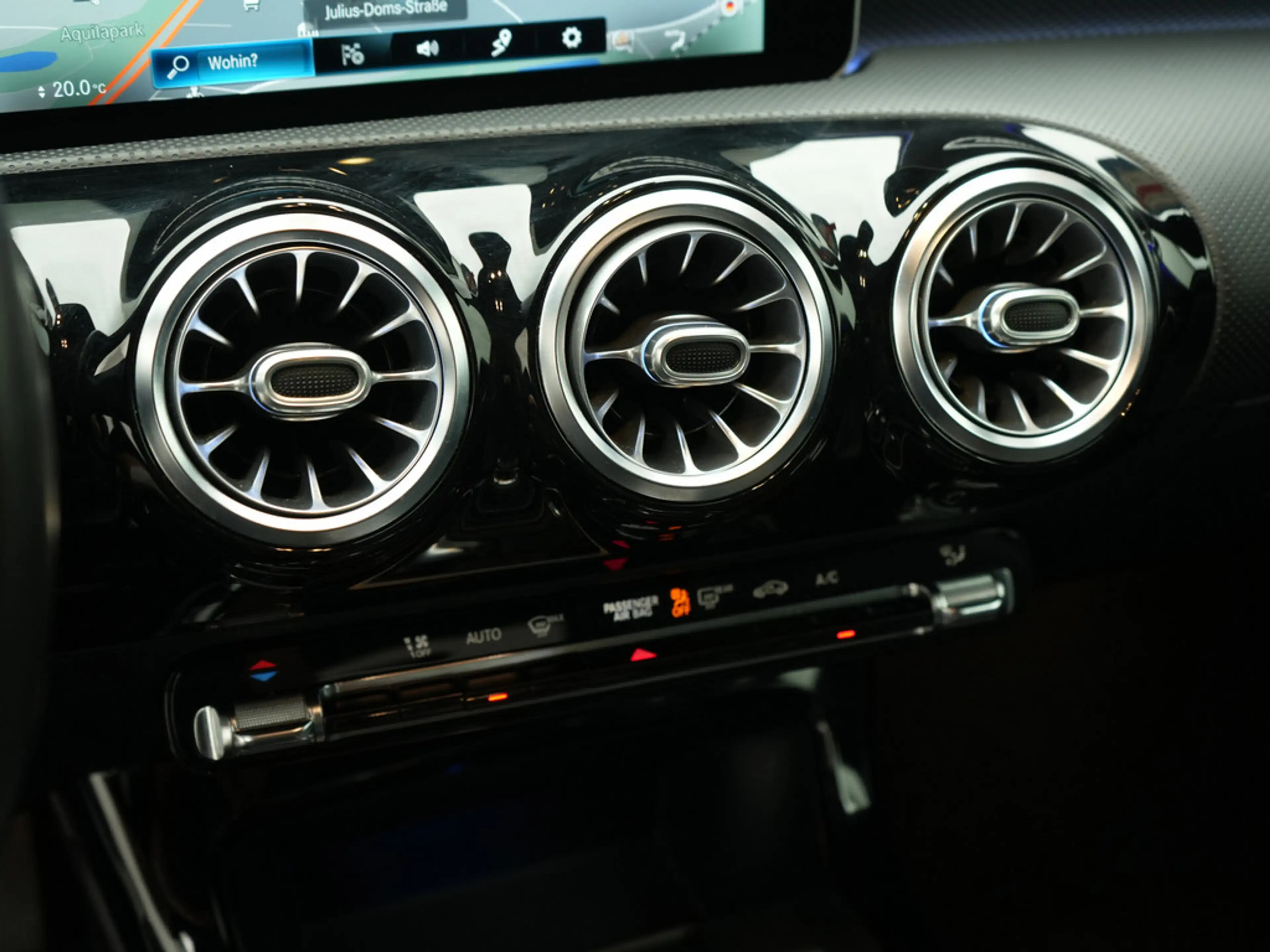 Mercedes-Benz A 180 Edition 19 VIRT NAVI SHZ LED KLIMA PTS — photo 12