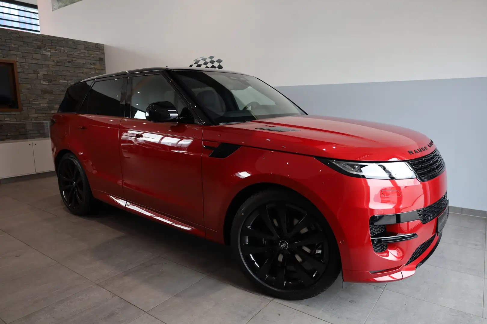 Land Rover Range Rover Sport D300 Dynamic HSE 3,0D MY24 Rood - 1