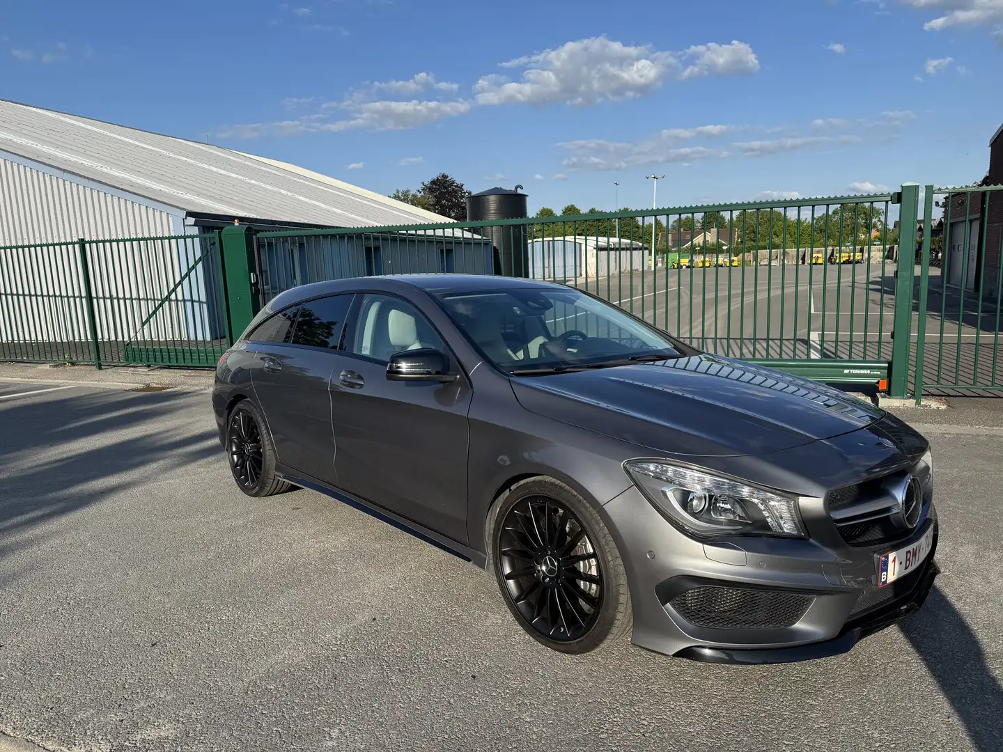 Mercedes-Benz CLA 45 AMG 4Matic Shooting Brake 7G-DCT - 1