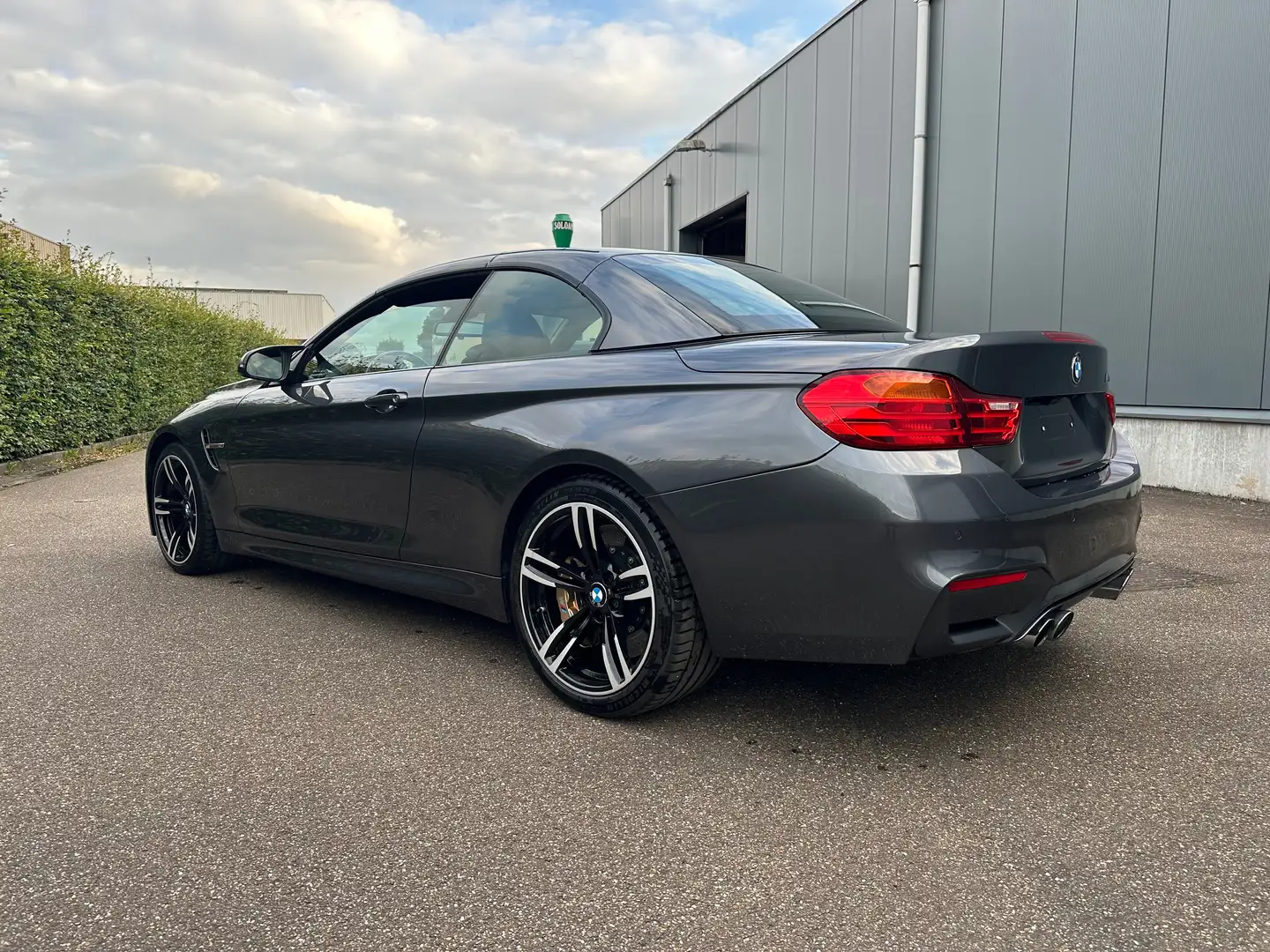 BMW M4 M4 Cabrio DKG Gri - 2