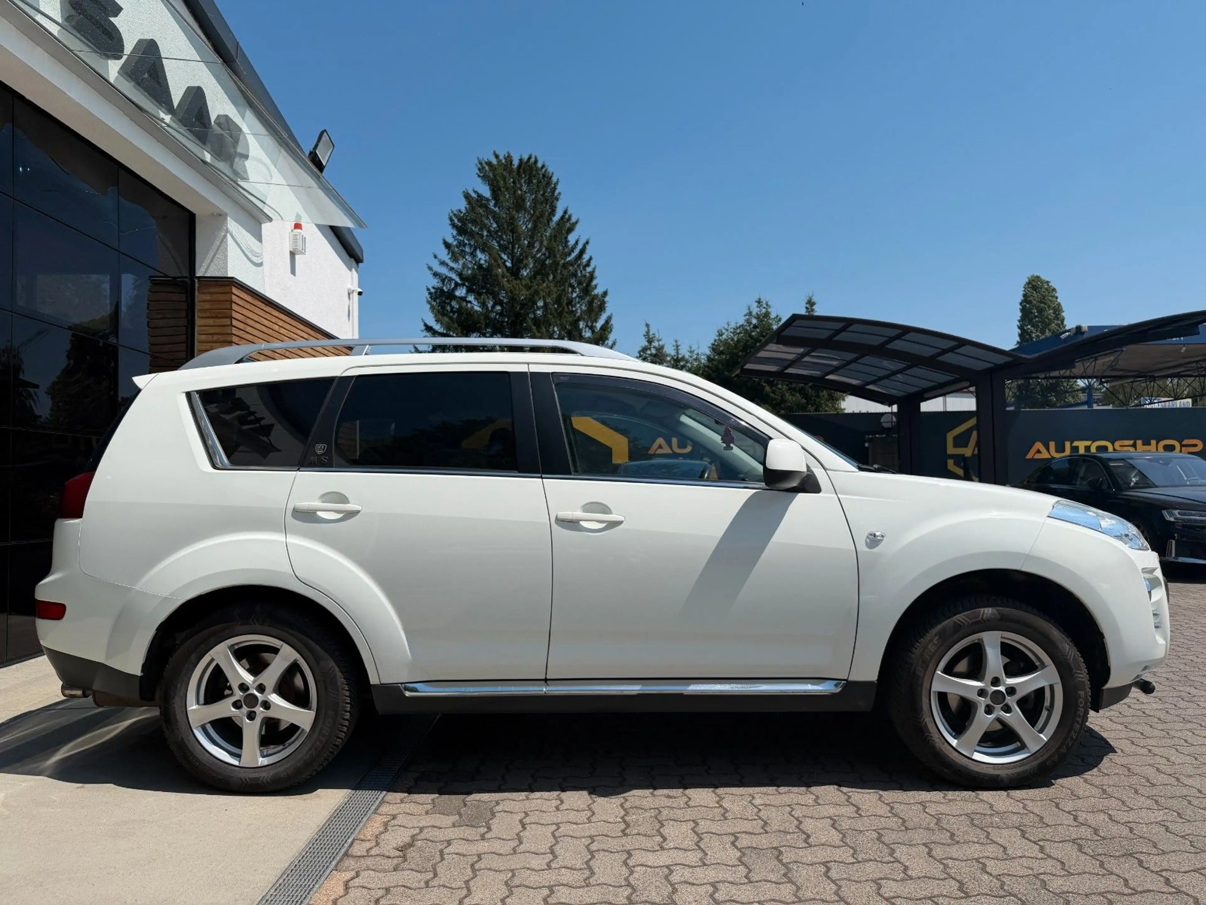 Peugeot 4007 Platinum 7-SITZER / TÜV & SERVICE NEU — photo 7