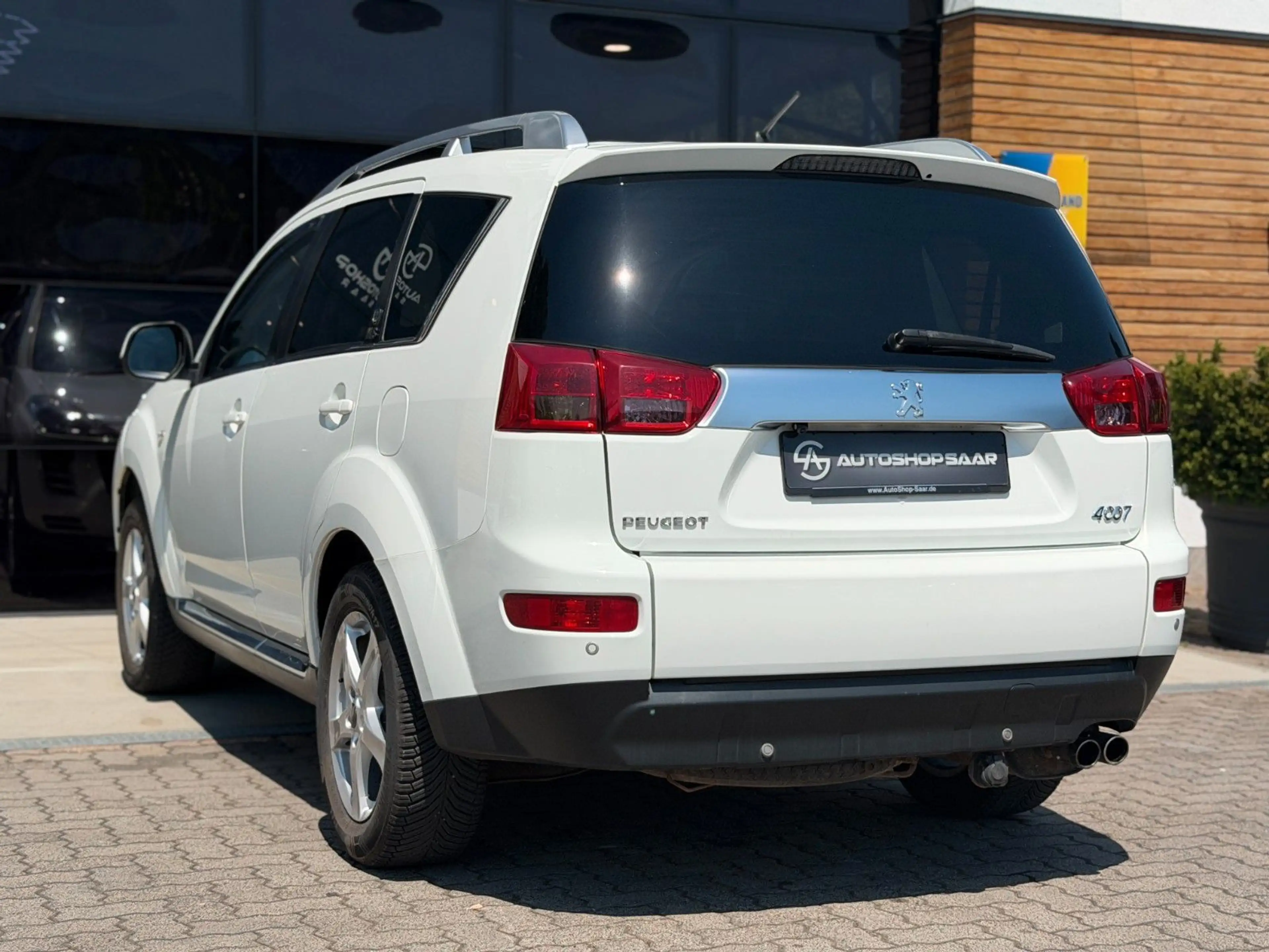 Peugeot 4007 Platinum 7-SITZER / TÜV & SERVICE NEU — photo 9