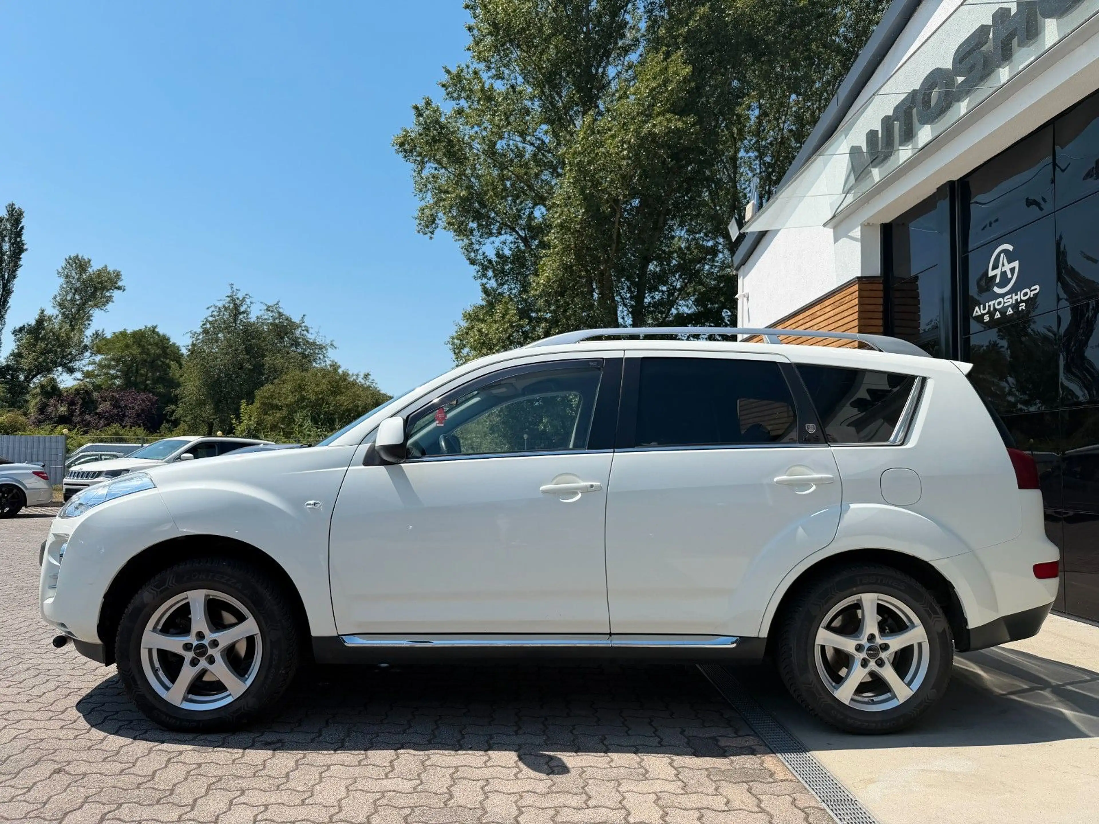 Peugeot 4007 Platinum 7-SITZER / TÜV & SERVICE NEU — photo 8