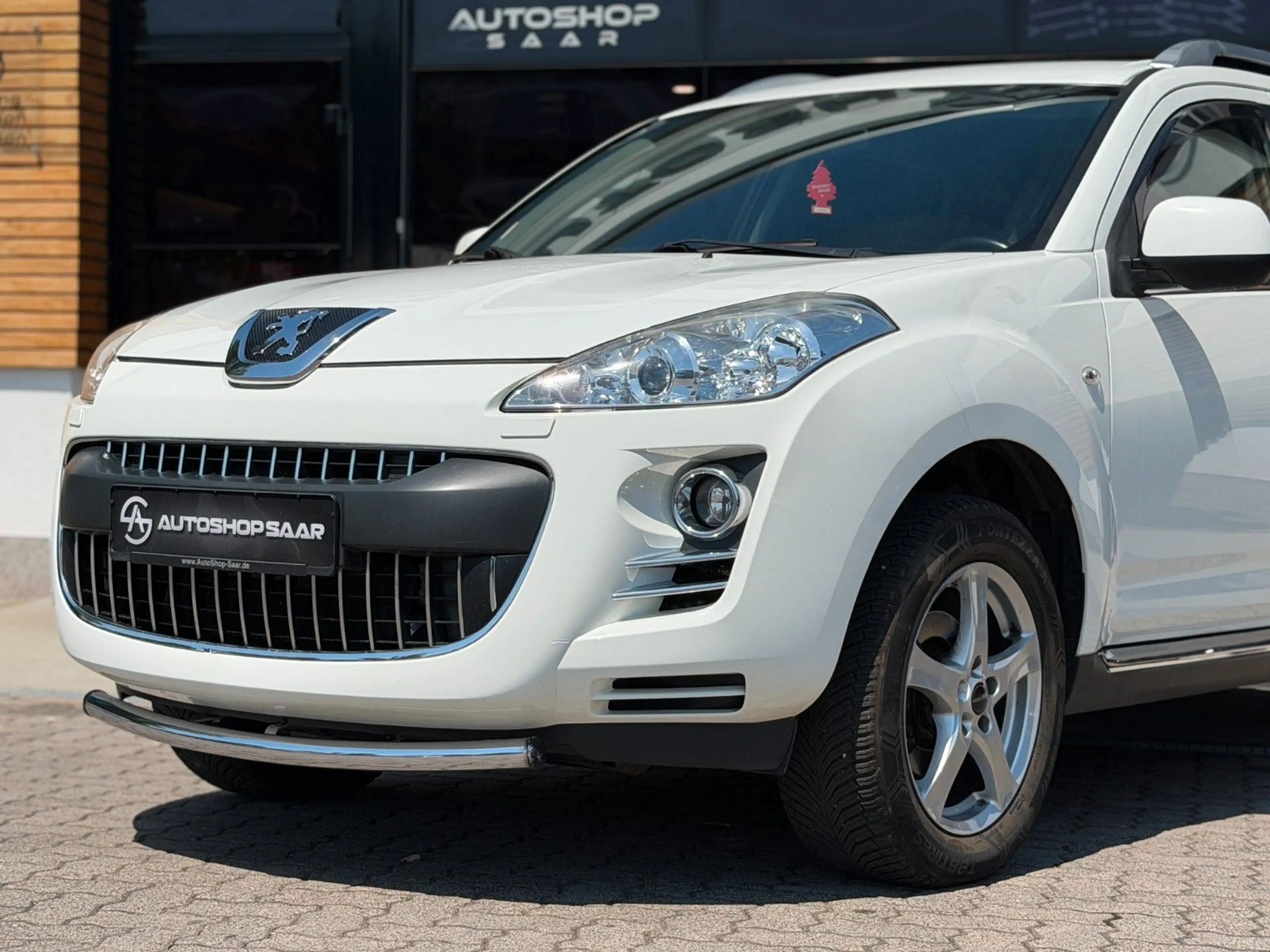 Peugeot 4007 Platinum 7-SITZER / TÜV & SERVICE NEU — photo 2