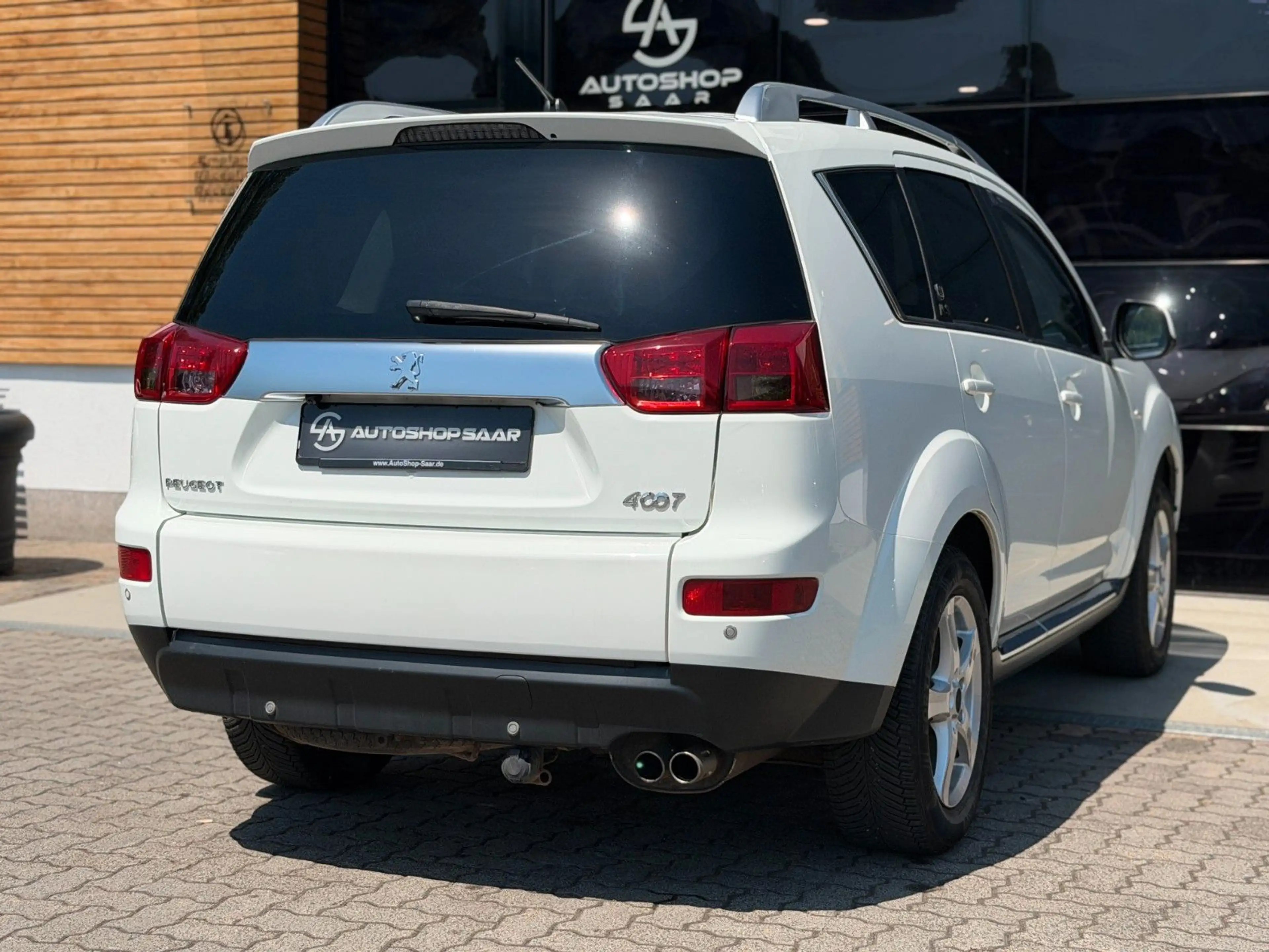 Peugeot 4007 Platinum 7-SITZER / TÜV & SERVICE NEU — photo 10