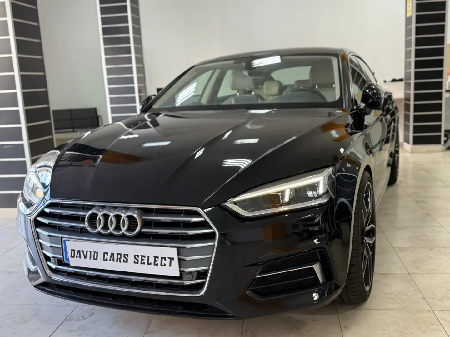 Audi A5 Sportback 2.0TDI quattro-ultra 140kW Schwarz - 2