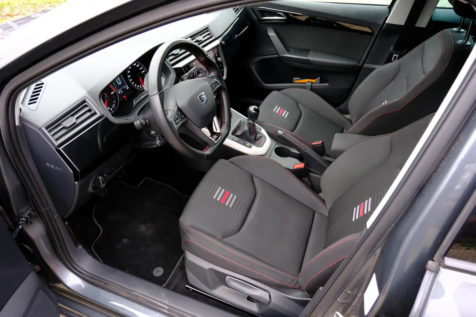 SEAT Ibiza 1.6 TDI FR Intense Navi|1e Eig |Cam|LMV|Apple CarP Gri - 2