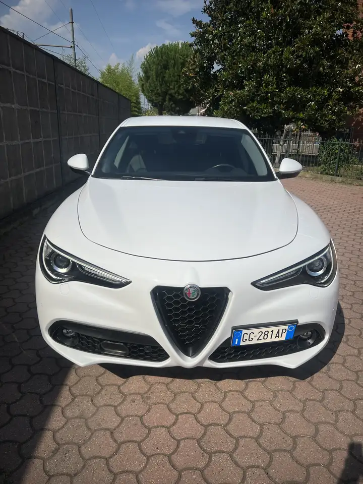 Alfa Romeo Stelvio 2021 — фото 6