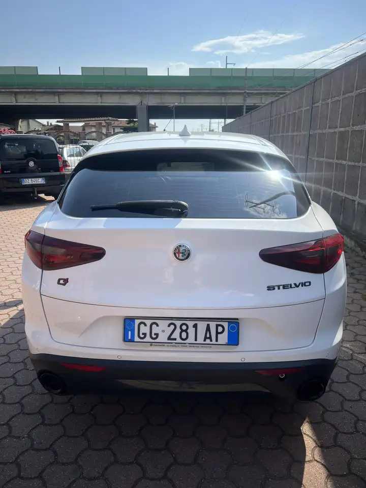 Alfa Romeo Stelvio 2021 — фото 7