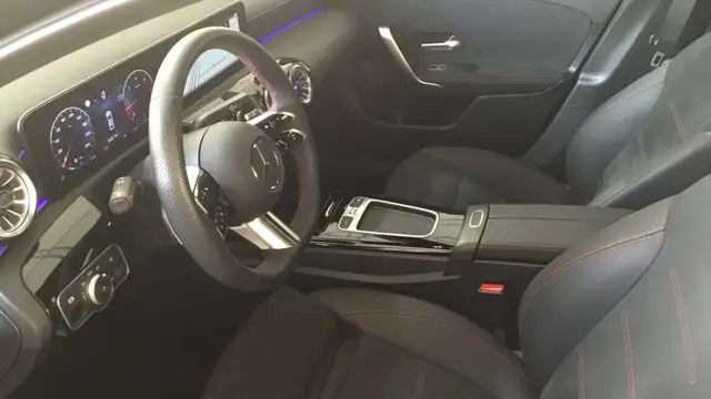 Mercedes-Benz A view 6