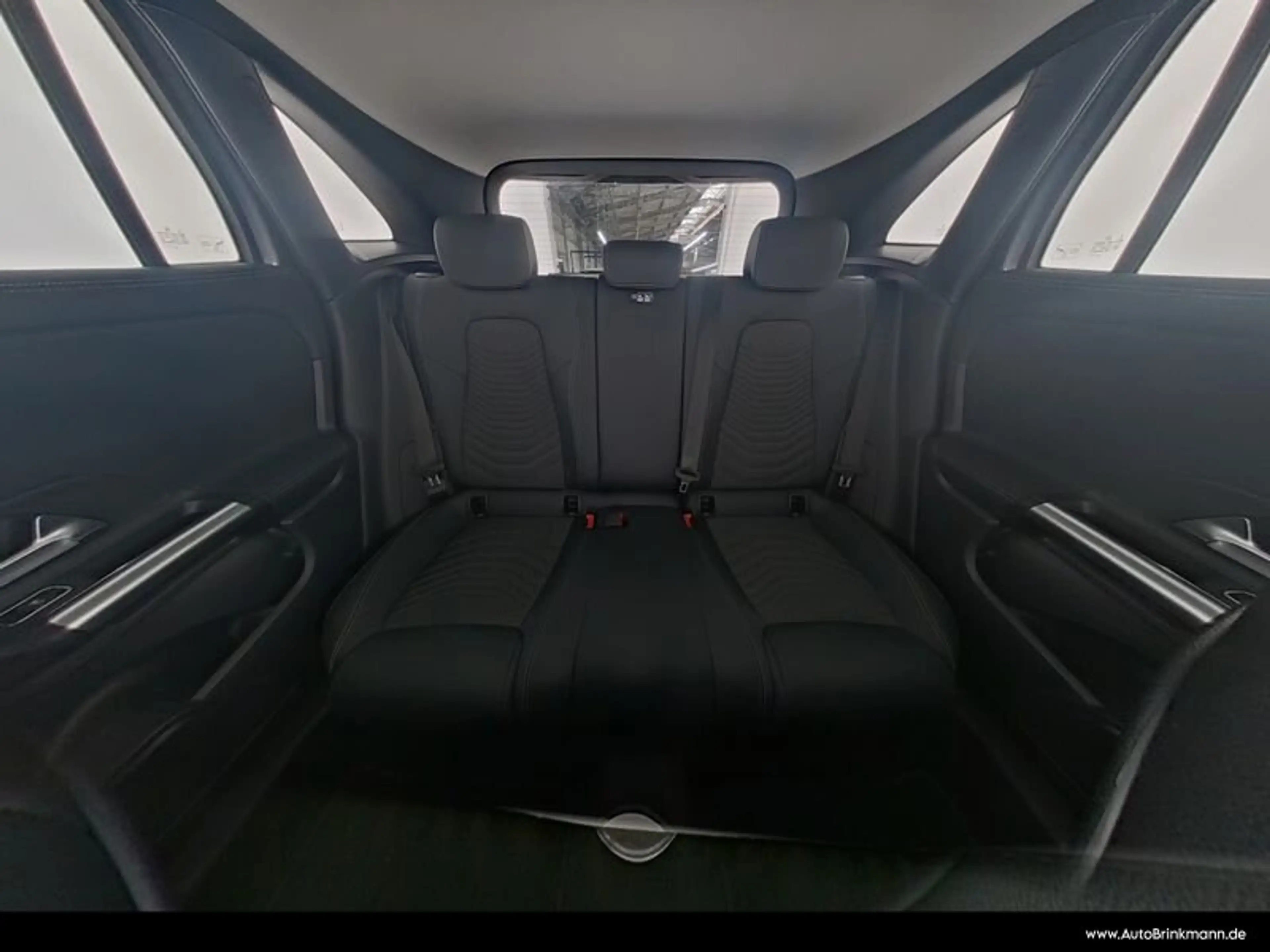 Mercedes-Benz GLA 200 GLA 200 ADVANCED/LED/KAMERA/TOTW/SPURH Progressive — photo 8