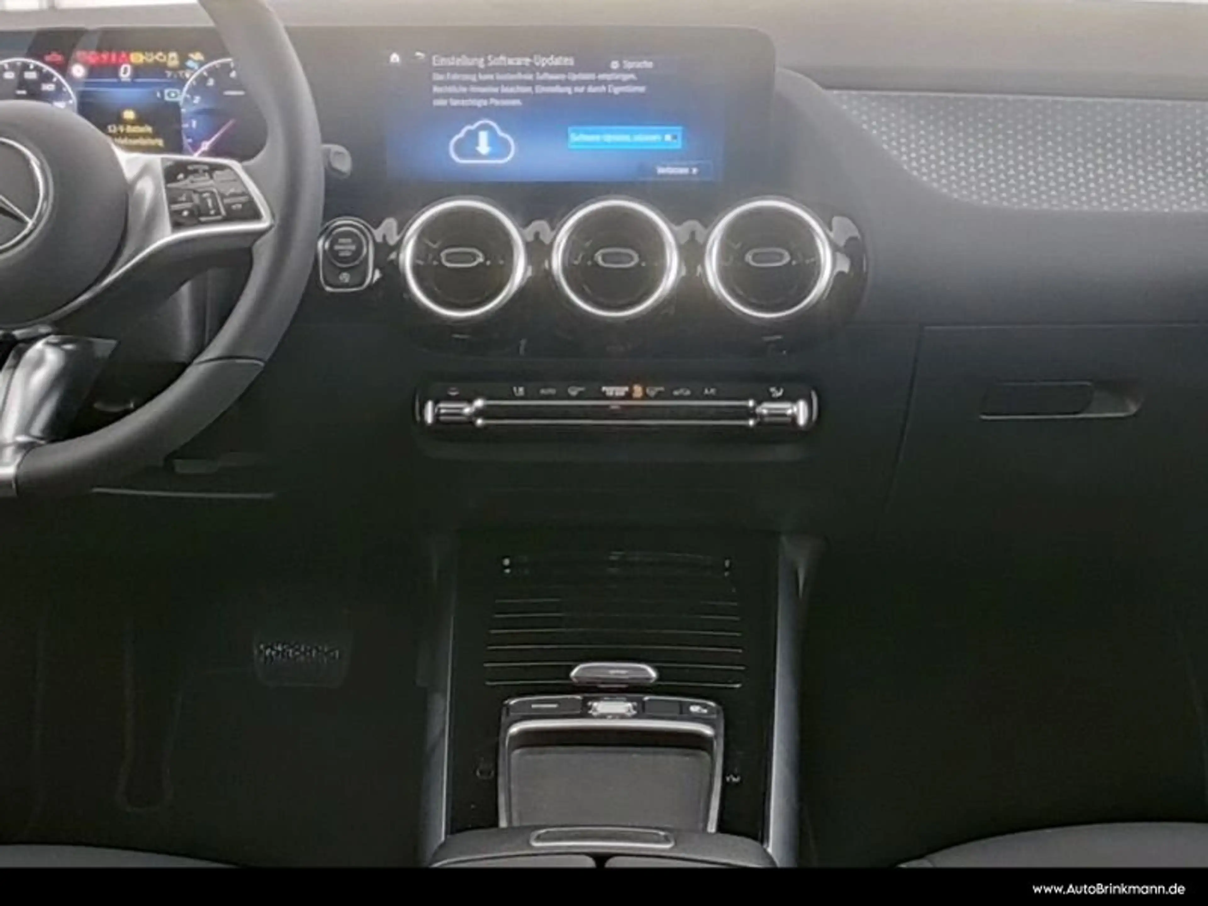 Mercedes-Benz GLA 200 GLA 200 ADVANCED/LED/KAMERA/TOTW/SPURH Progressive — photo 5