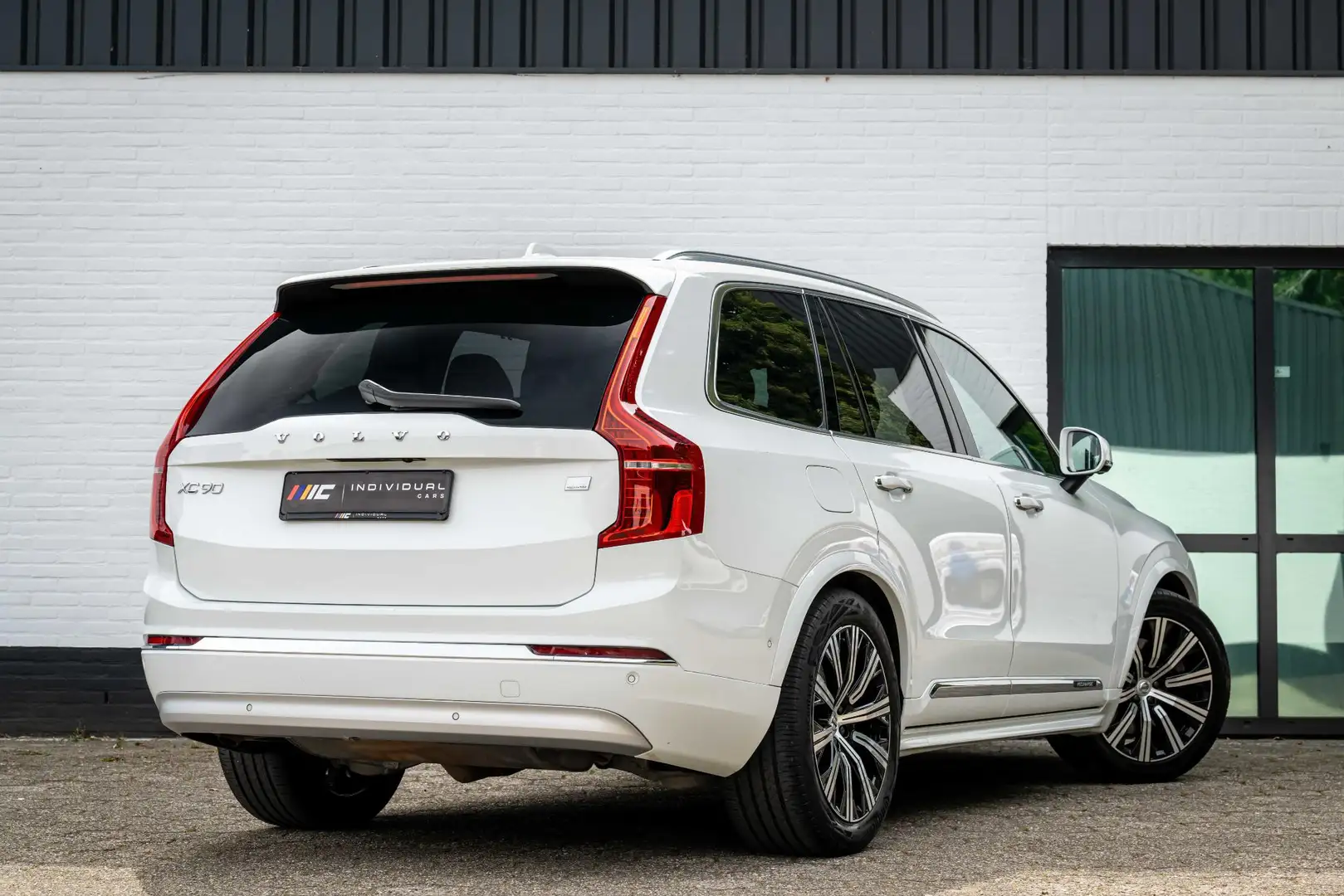 Volvo XC90 2.0 T8 Recharge AWD Inscription LONG RANGE Four-C Wit - 2