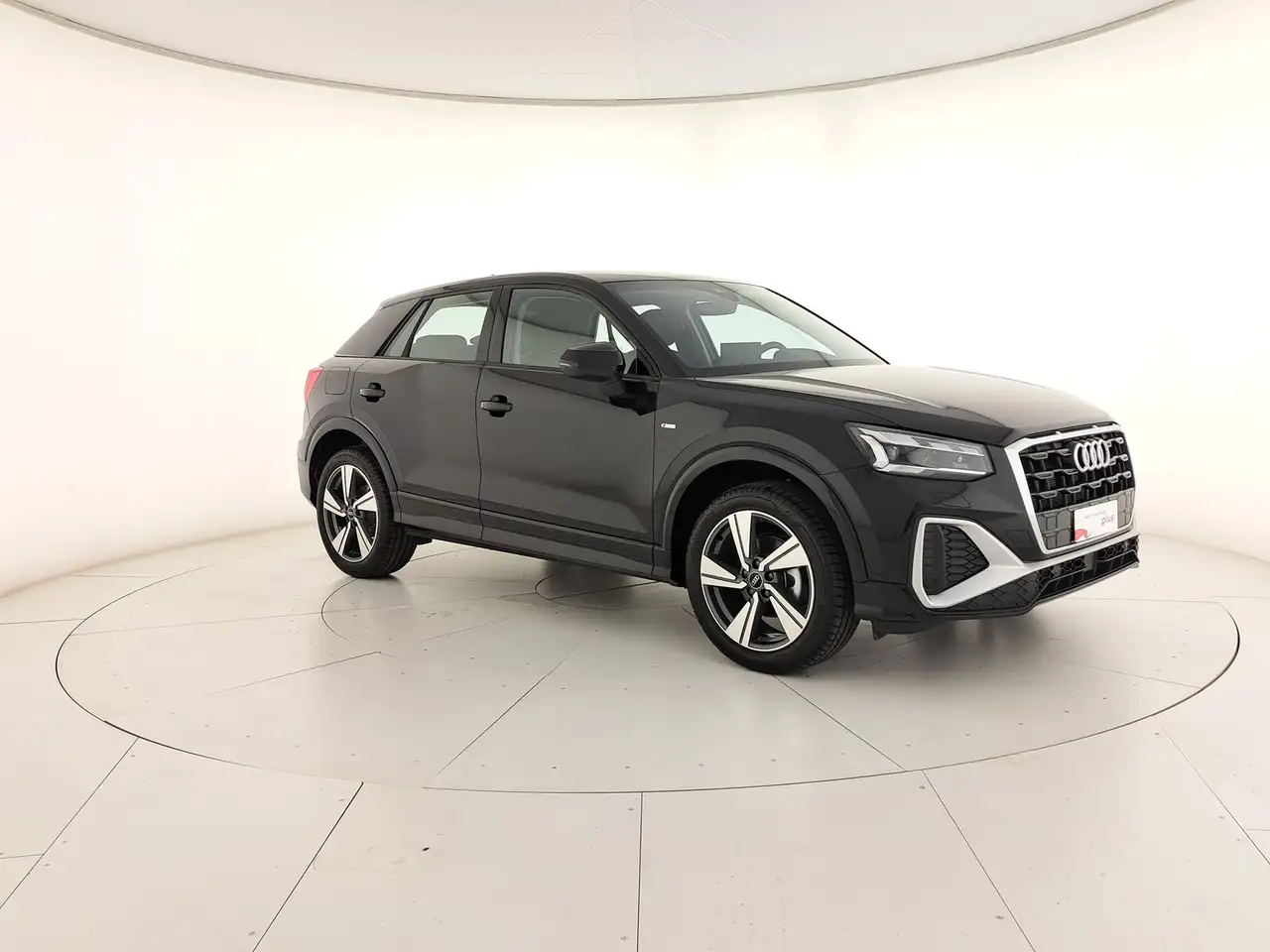 Audi Q2 35 1.5 tfsi s line edition, миниатюра 6