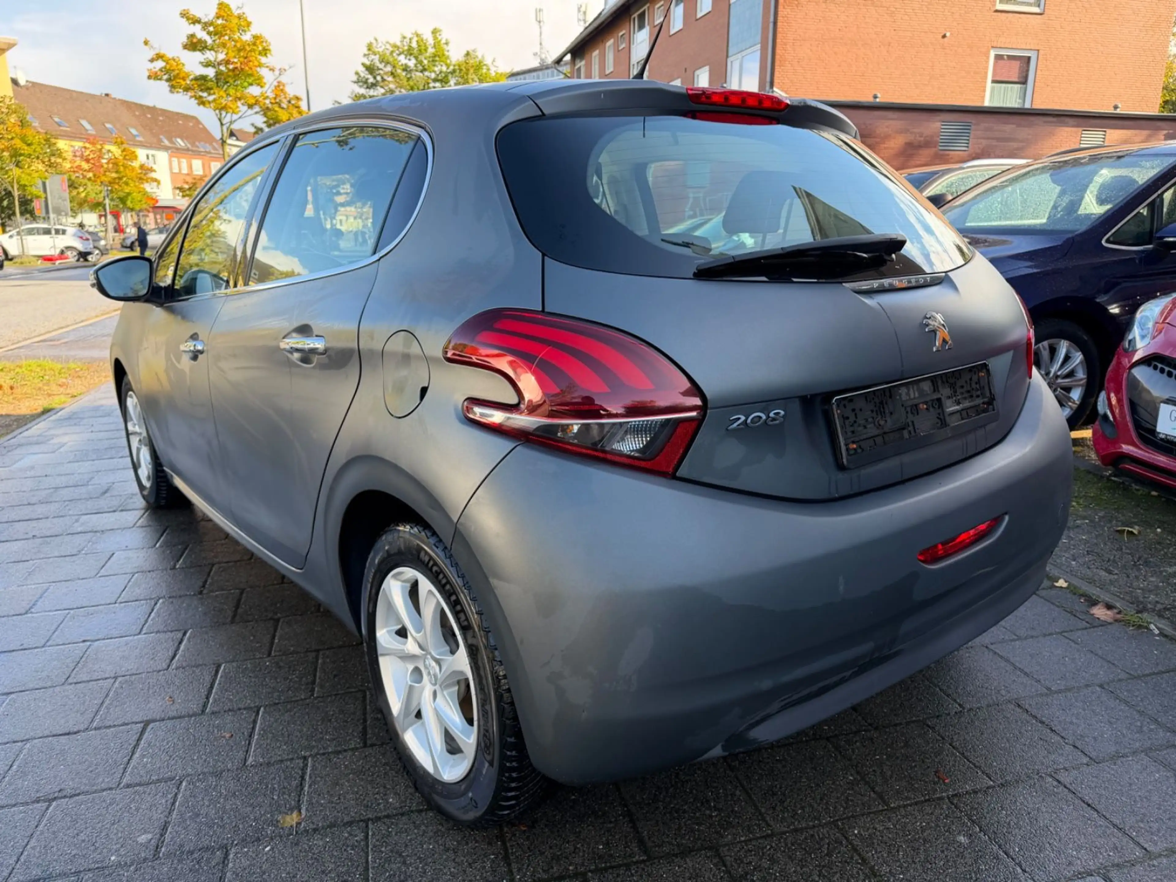 Peugeot 208 — photo 6