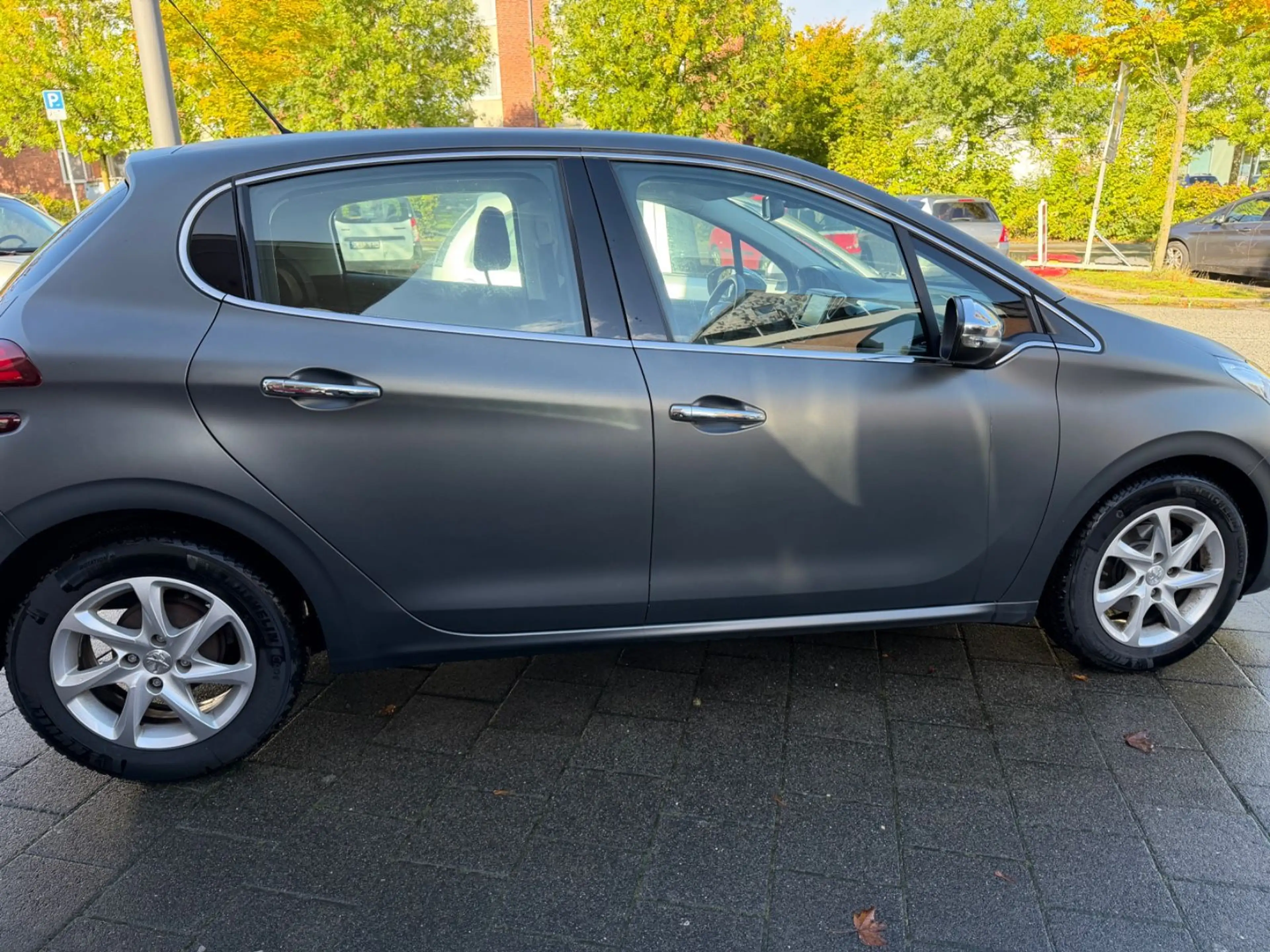 Peugeot 208 — photo 5