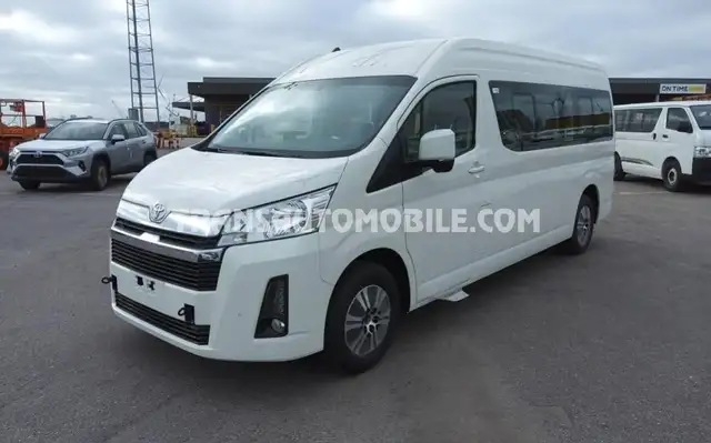 Toyota Hiace HIGH ROOF / TOIT HAUT 2.8L DIESEL - EXPORT OUT EU TROPICAL VERSION