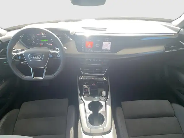 Audi e-tron GT view 11