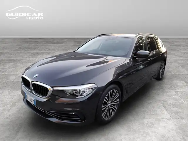 BMW 520 d Touring mhev 48V xdrive Luxury auto